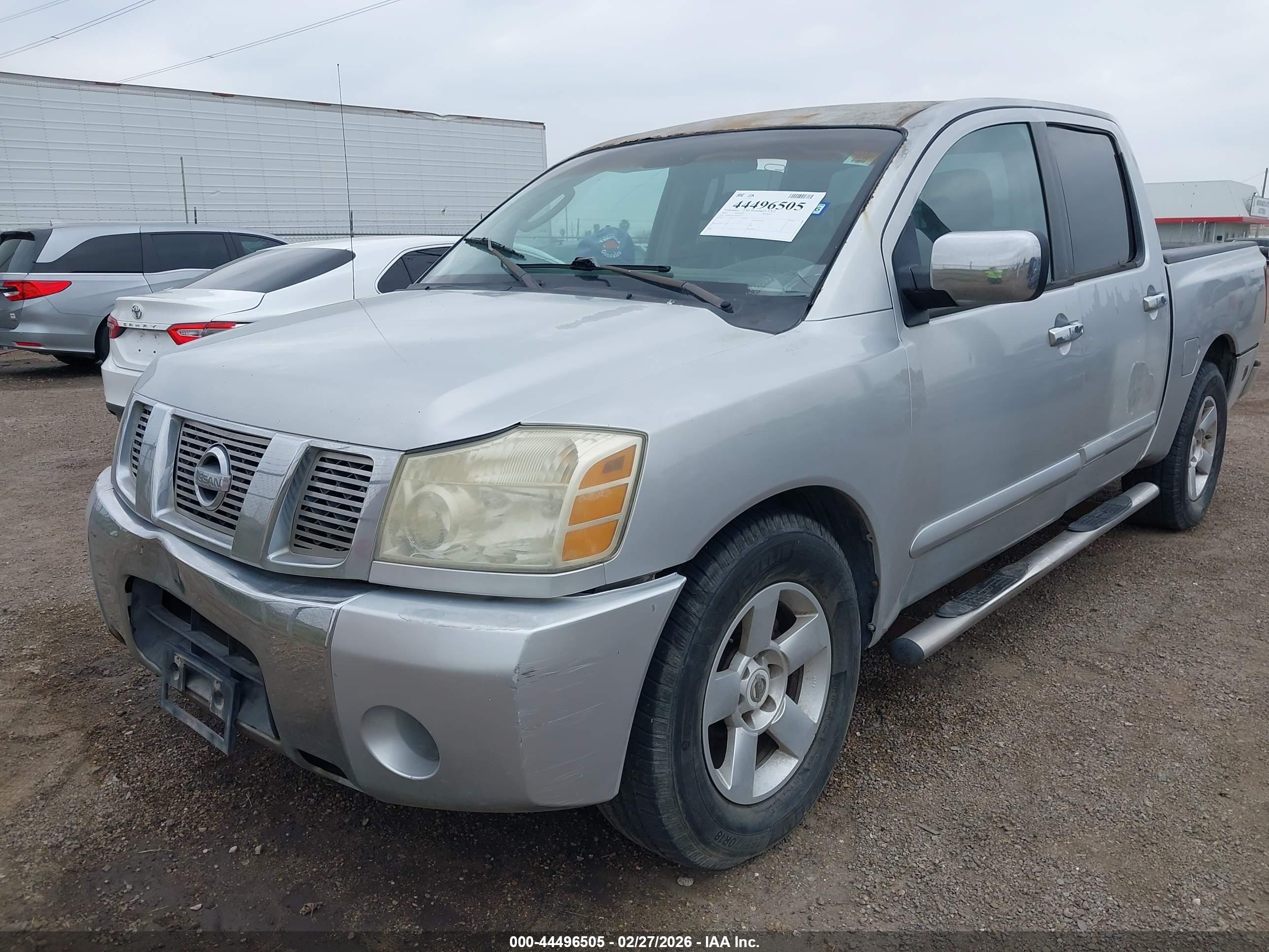 NISSAN TITAN image 6