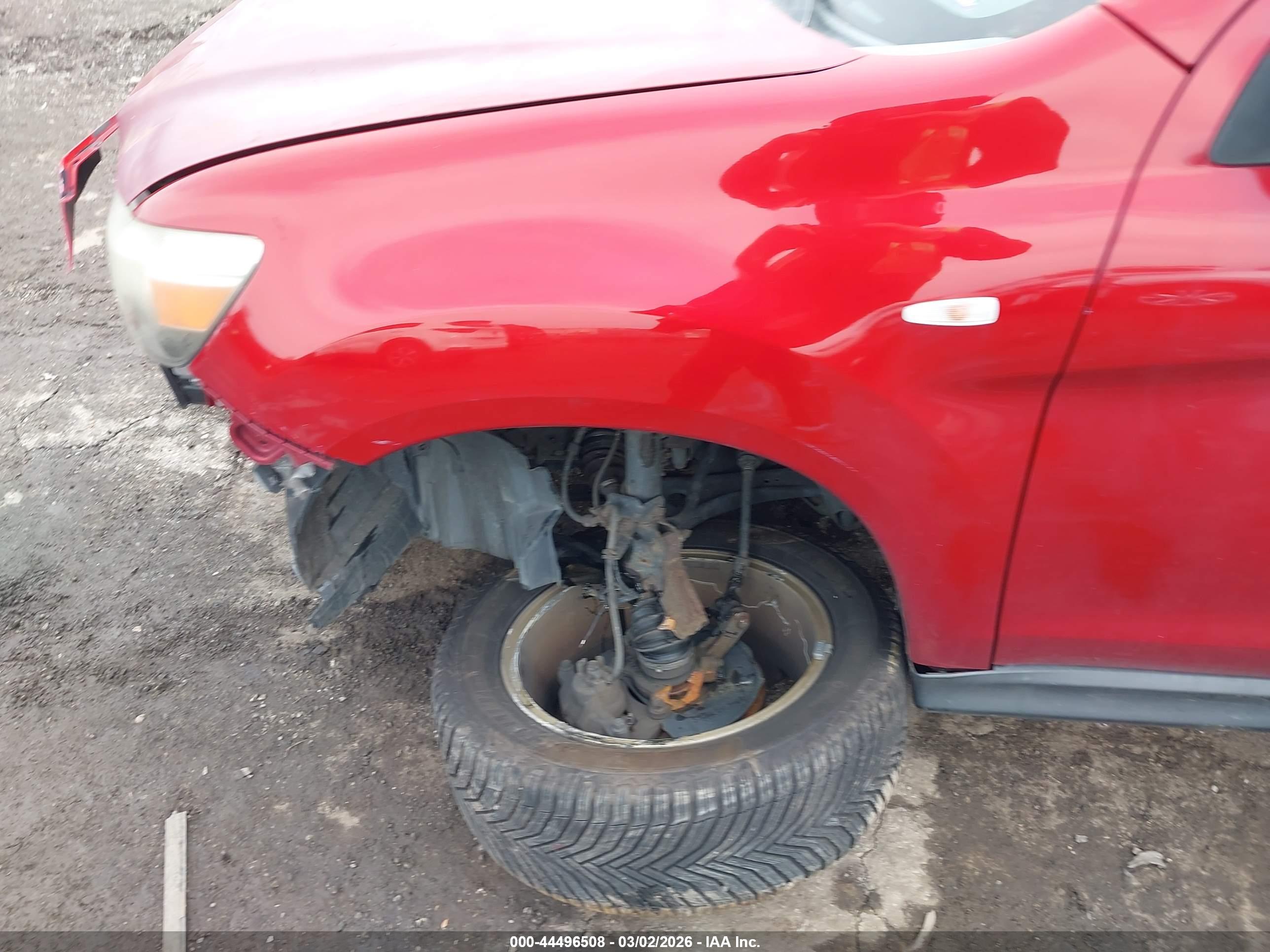 MITSUBISHI OUTLANDER image 6