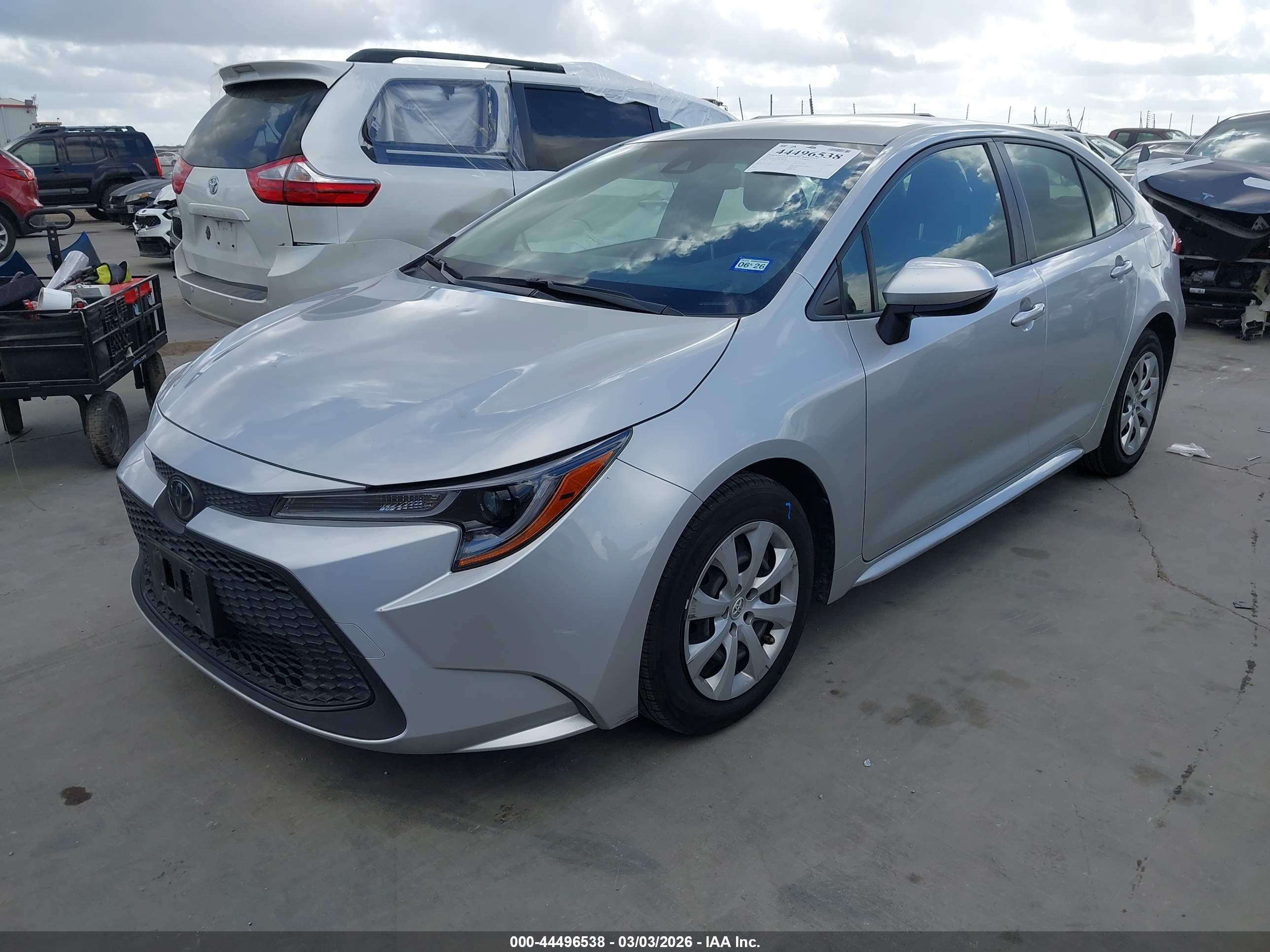 TOYOTA COROLLA image 2