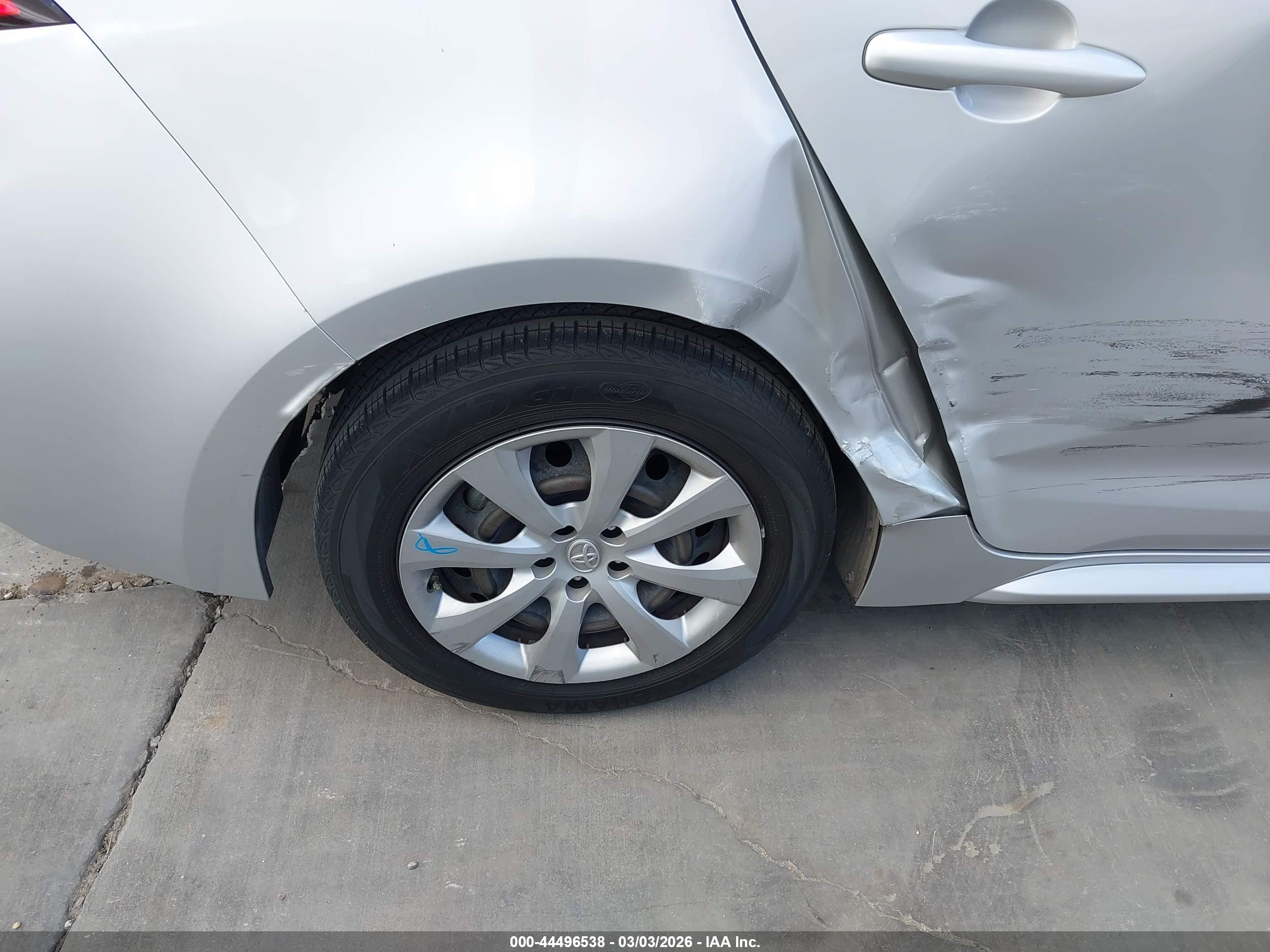 TOYOTA COROLLA image 6