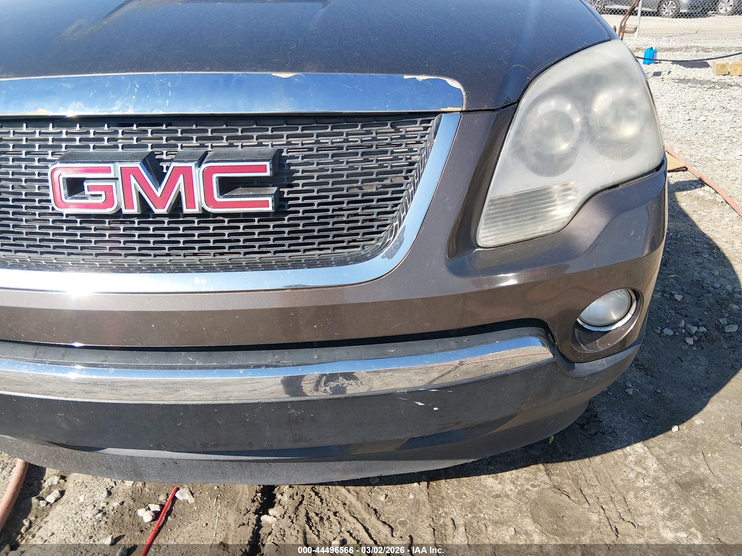 GMC ACADIA image 6