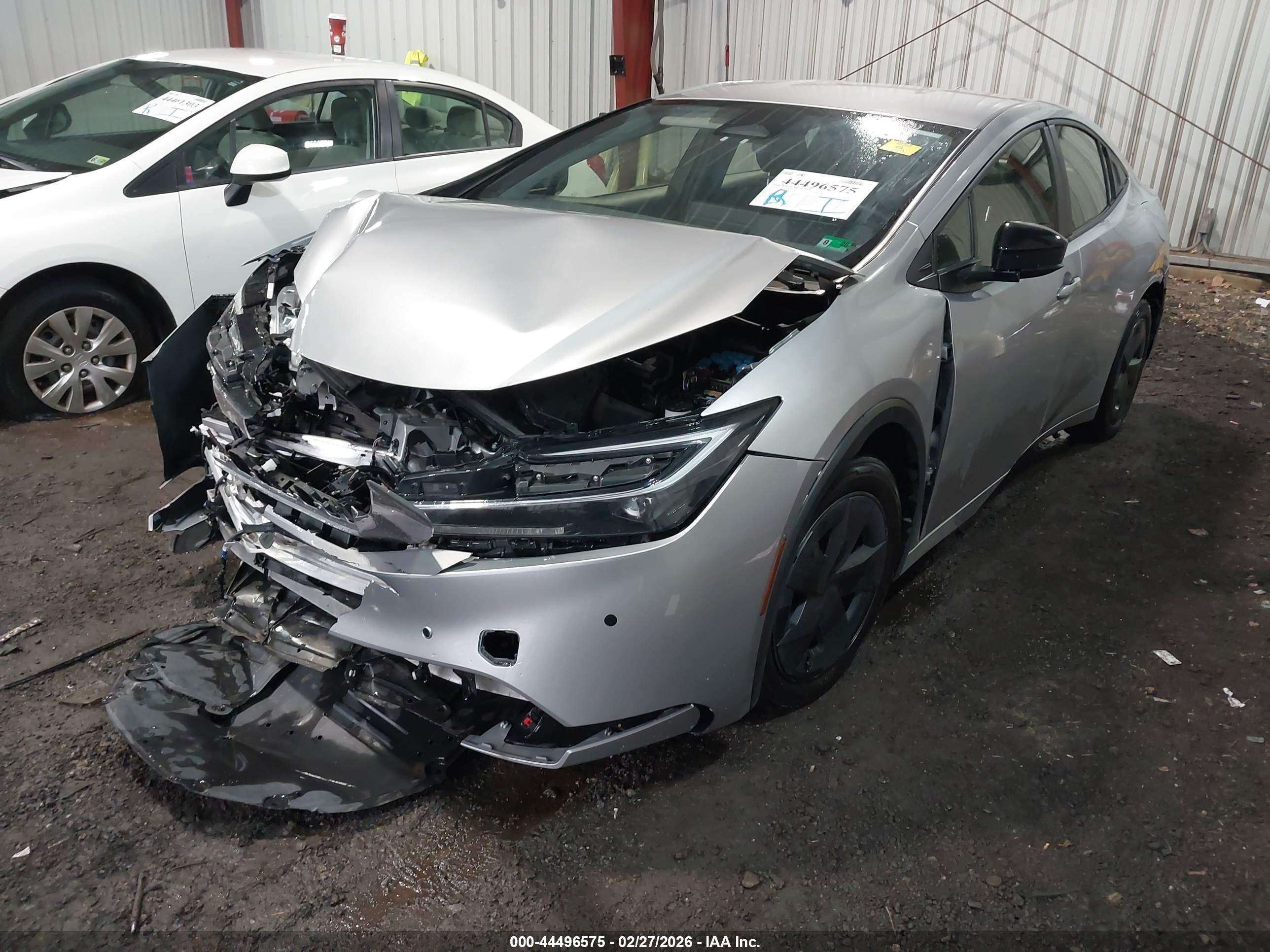 TOYOTA PRIUS image 2