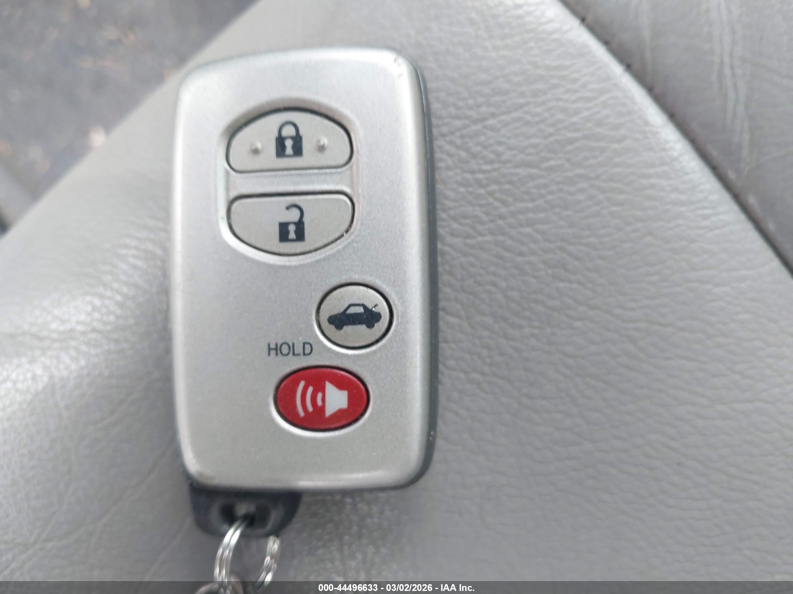 TOYOTA CAMRY image 11