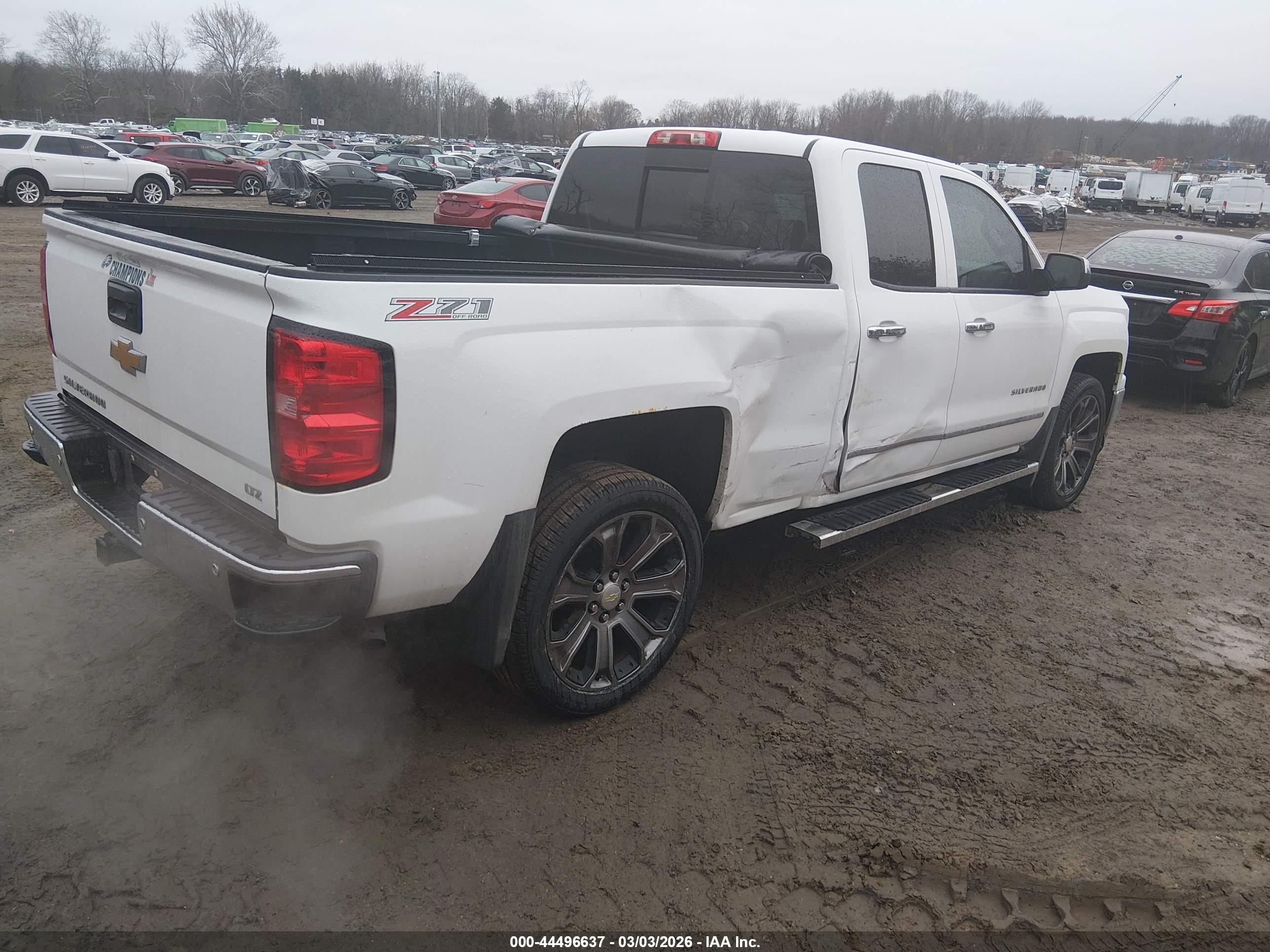 CHEVROLET SILVERADO image 4