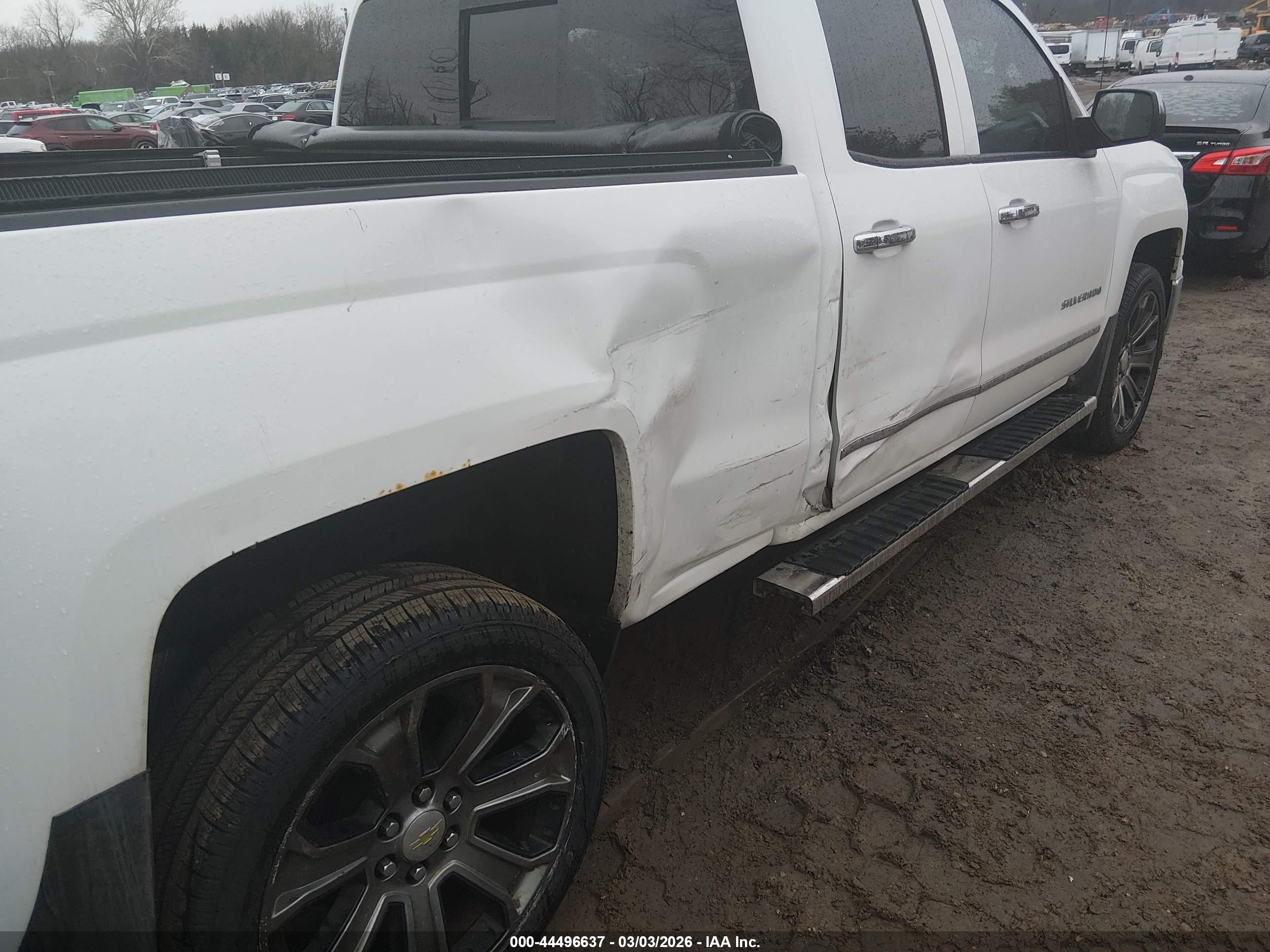 CHEVROLET SILVERADO image 6