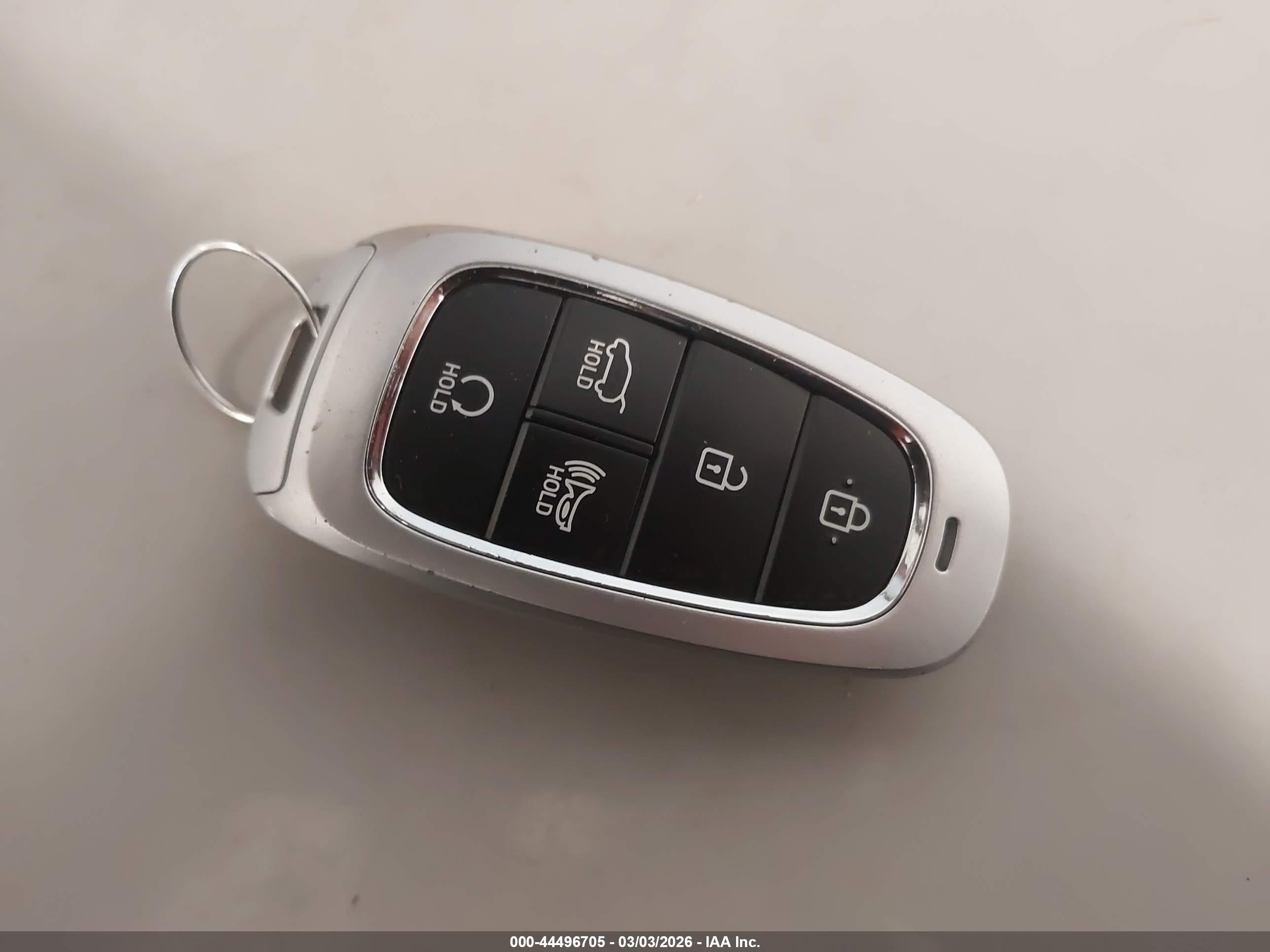 HYUNDAI TUCSON image 11