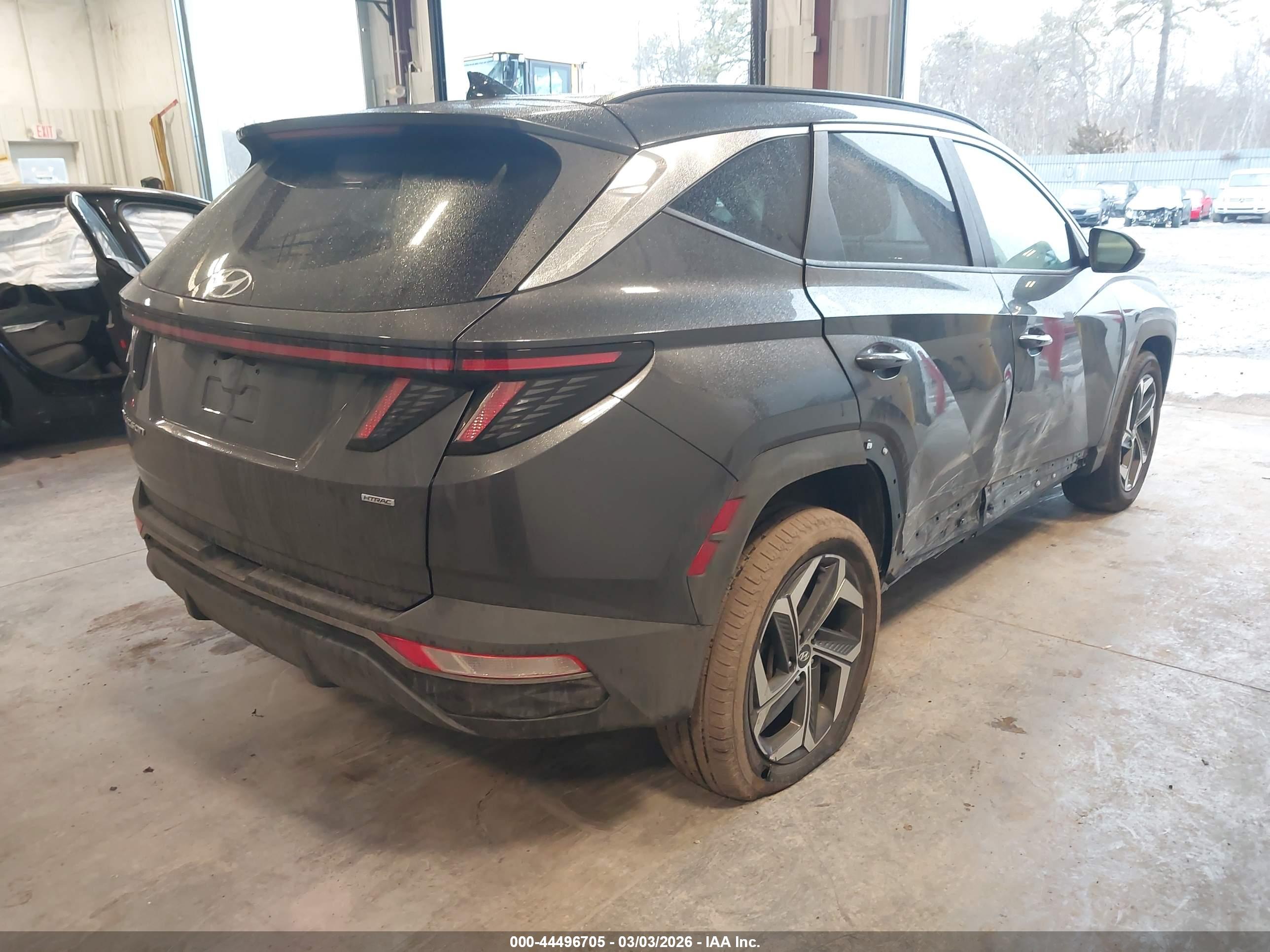 HYUNDAI TUCSON image 4