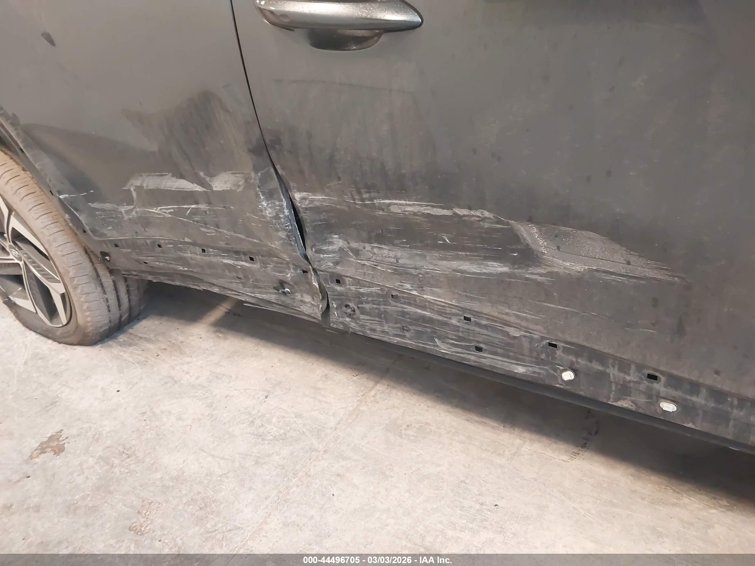 HYUNDAI TUCSON image 6