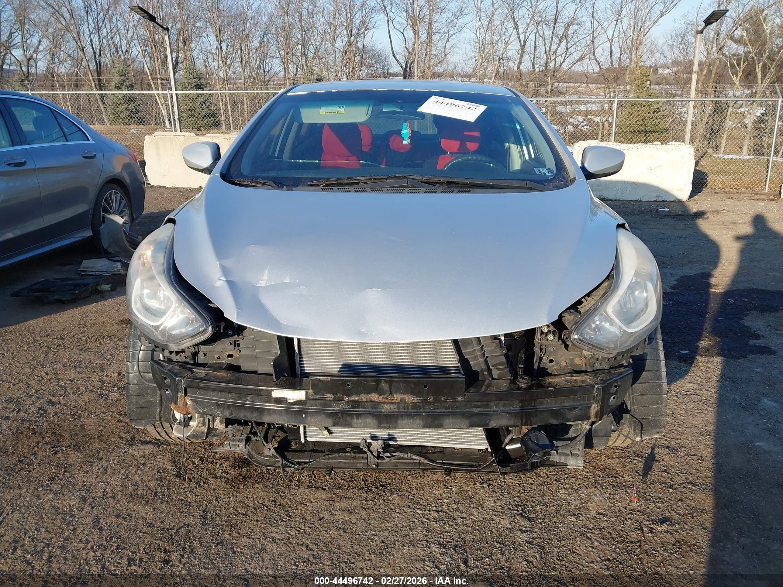 HYUNDAI ELANTRA image 6