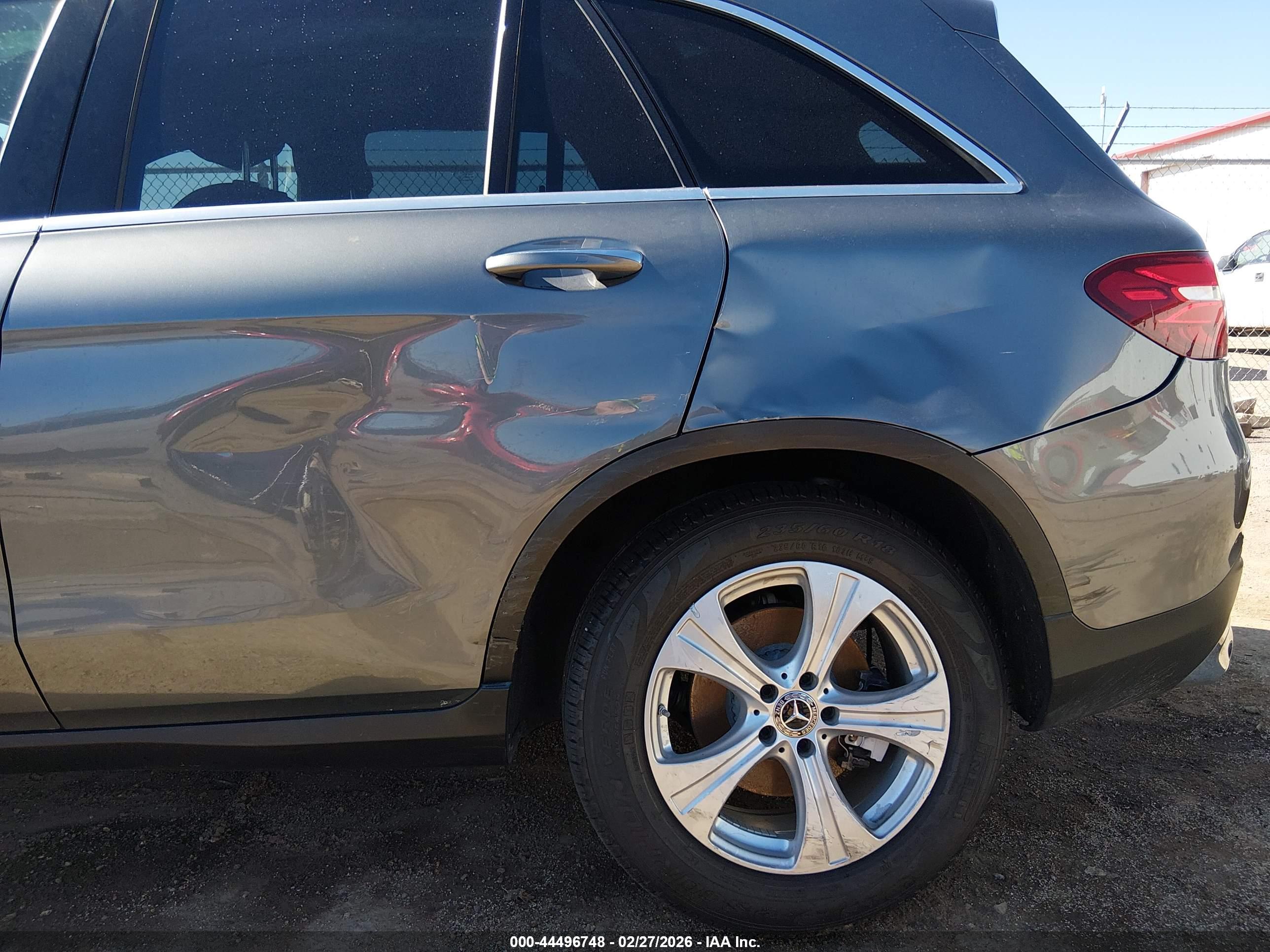 MERCEDES-BENZ GLC image 6
