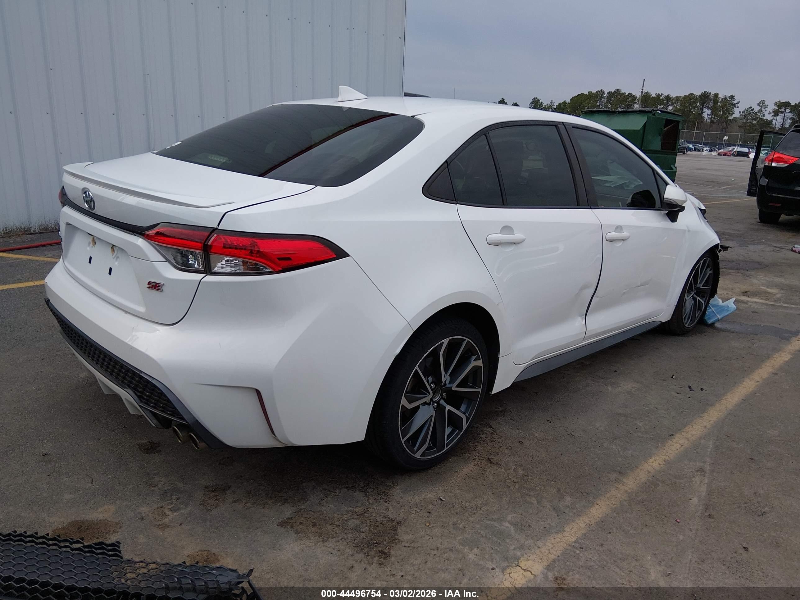 TOYOTA COROLLA image 4