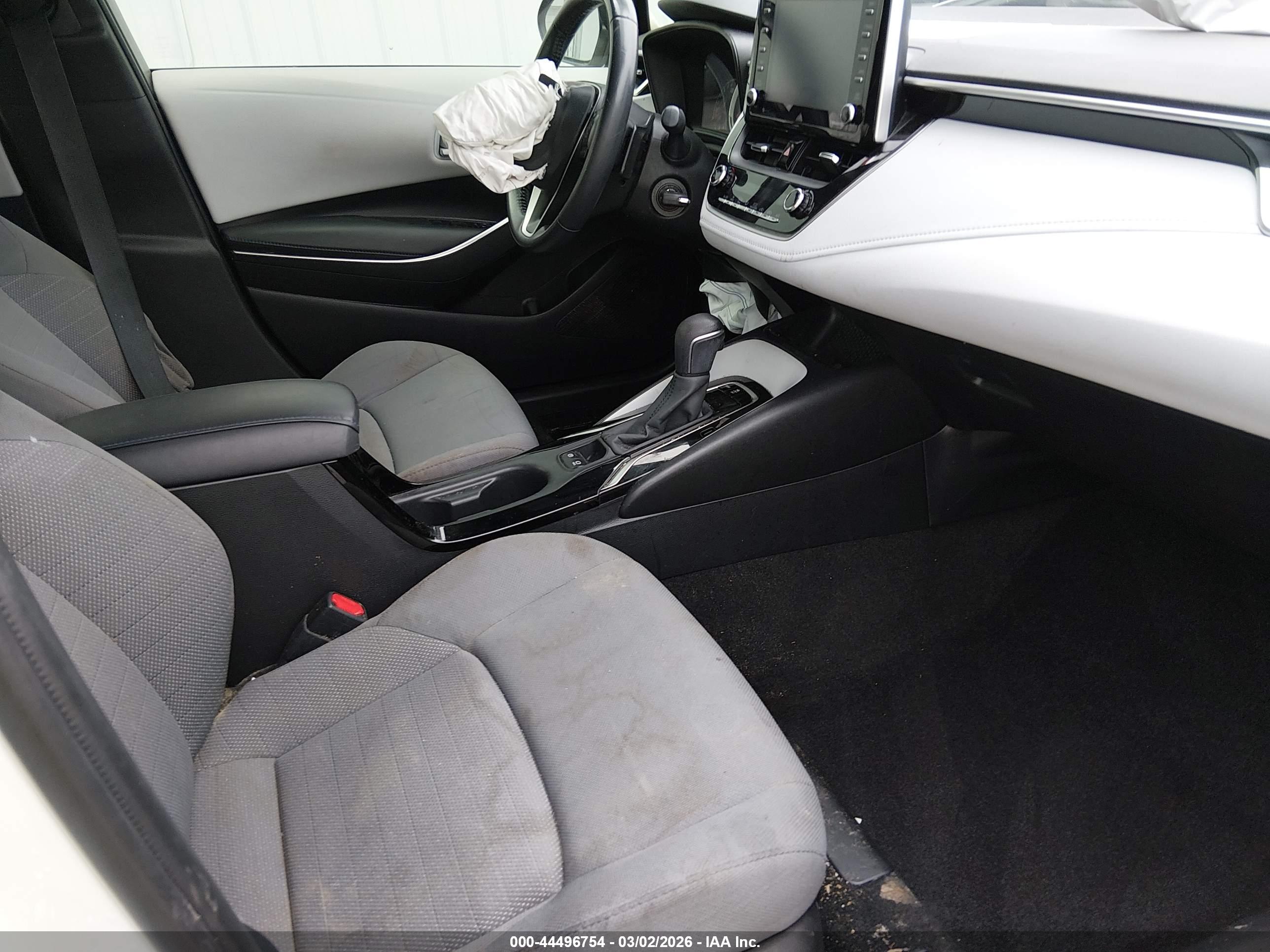 TOYOTA COROLLA image 5