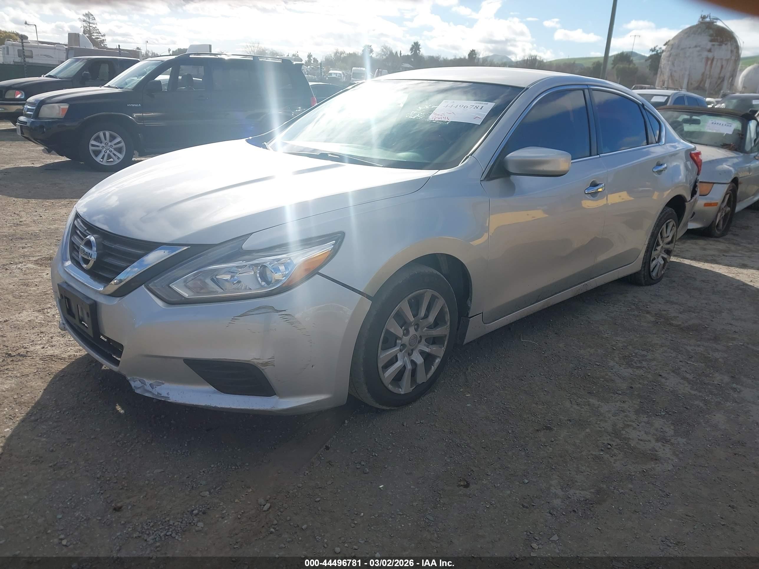 NISSAN ALTIMA image 2