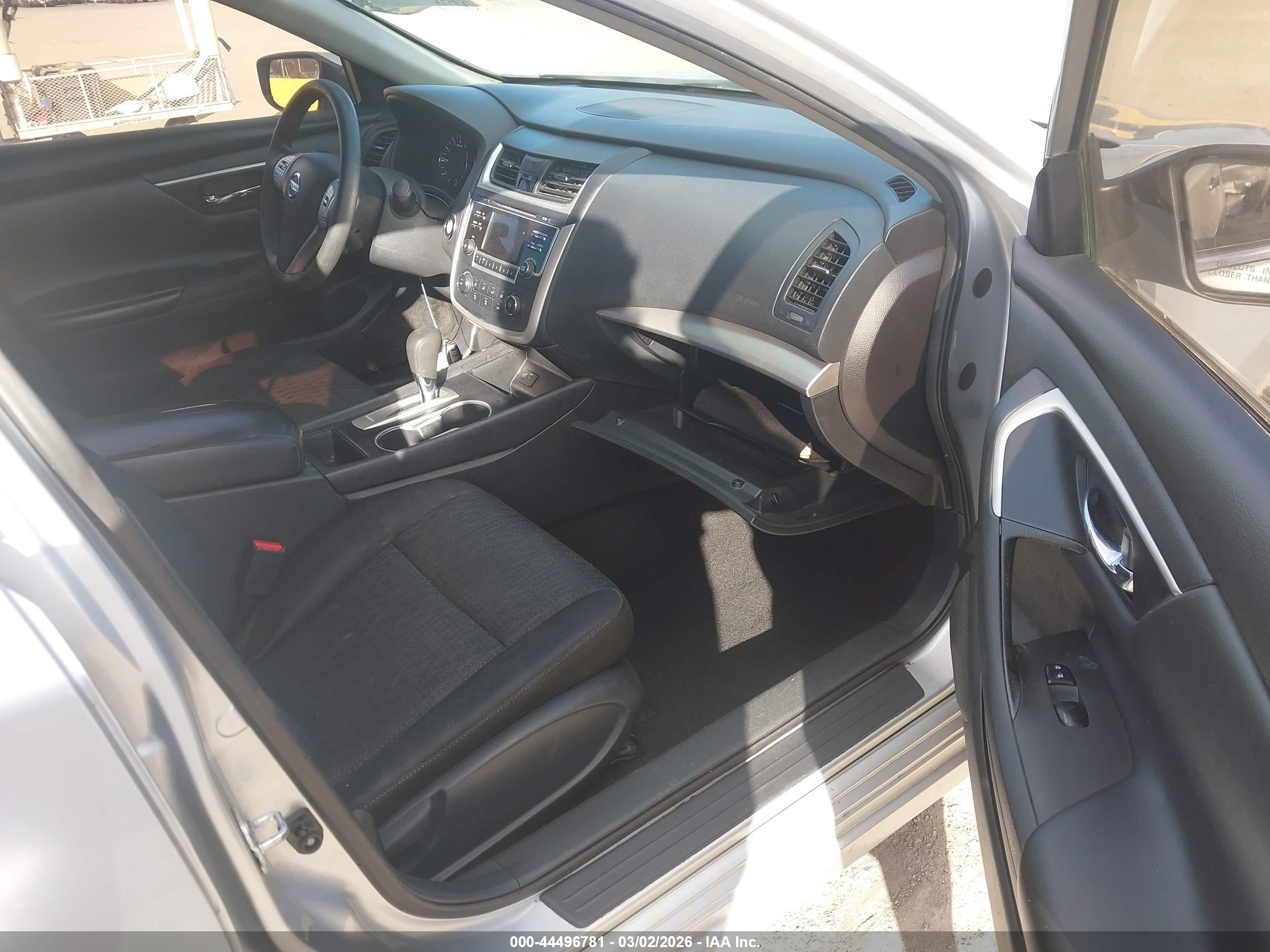 NISSAN ALTIMA image 5