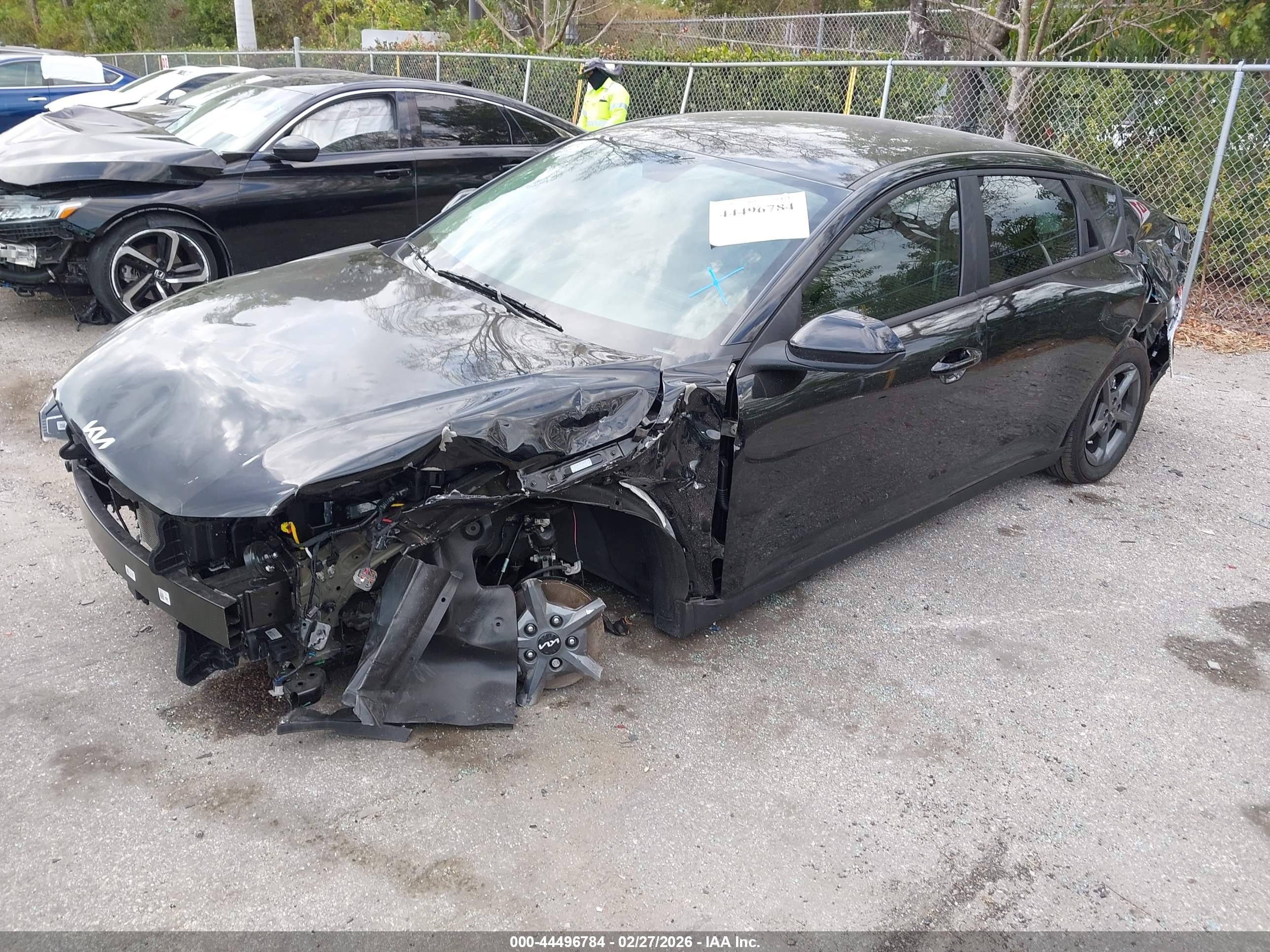 KIA K4 image 2