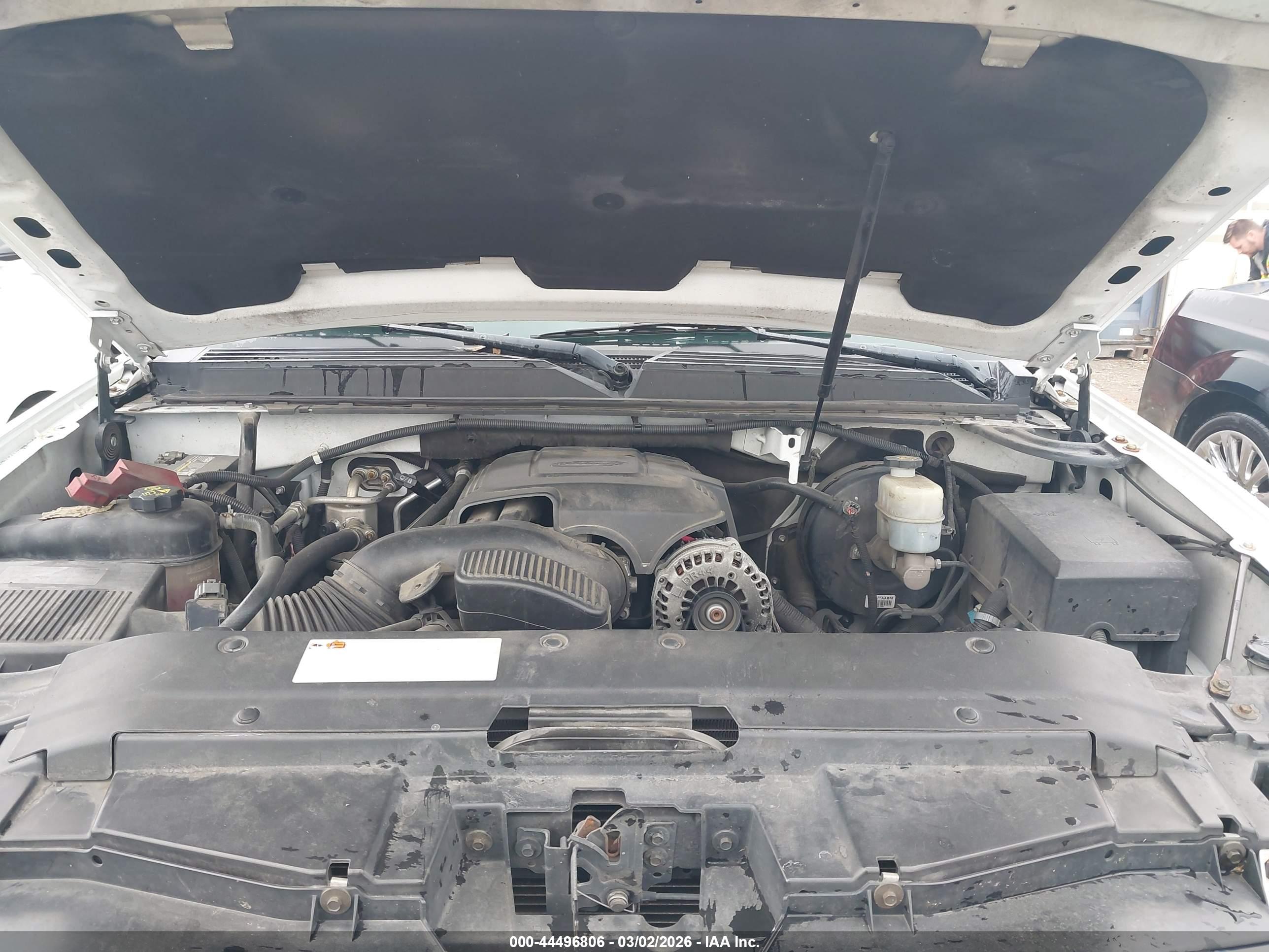 CHEVROLET TAHOE image 10