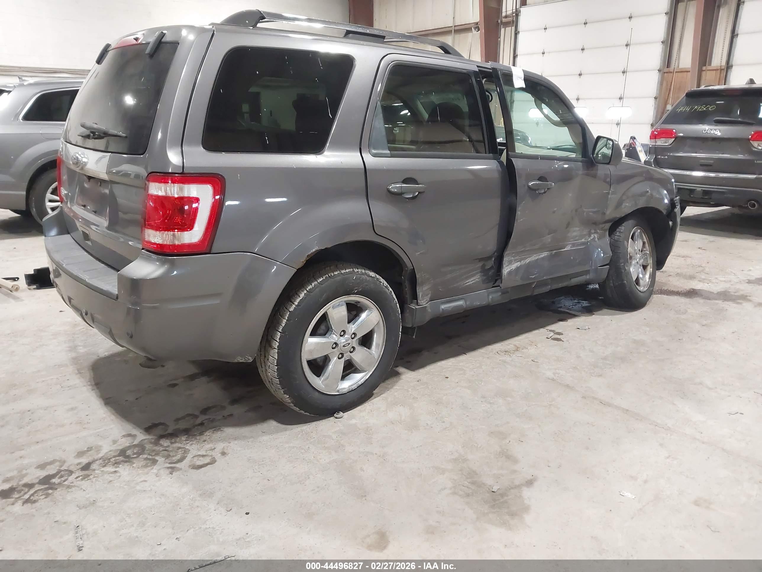 FORD ESCAPE image 4