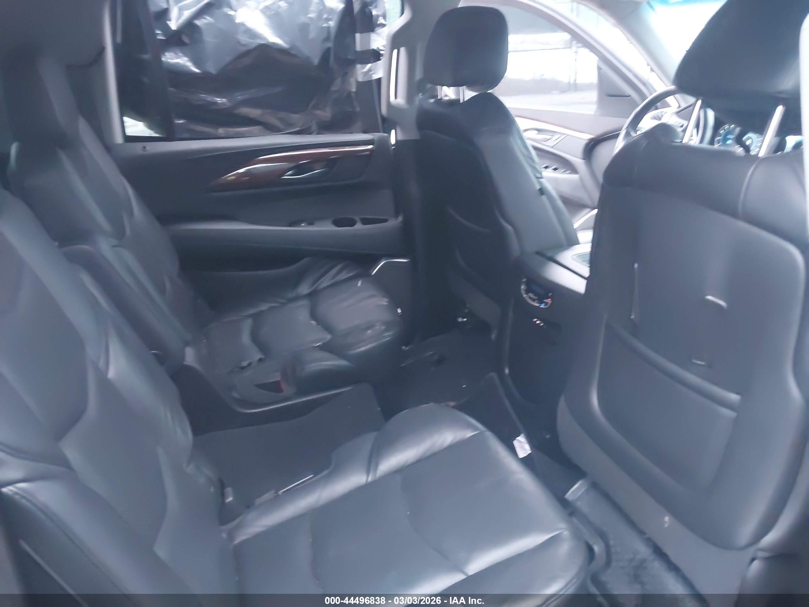 CADILLAC ESCALADE image 8