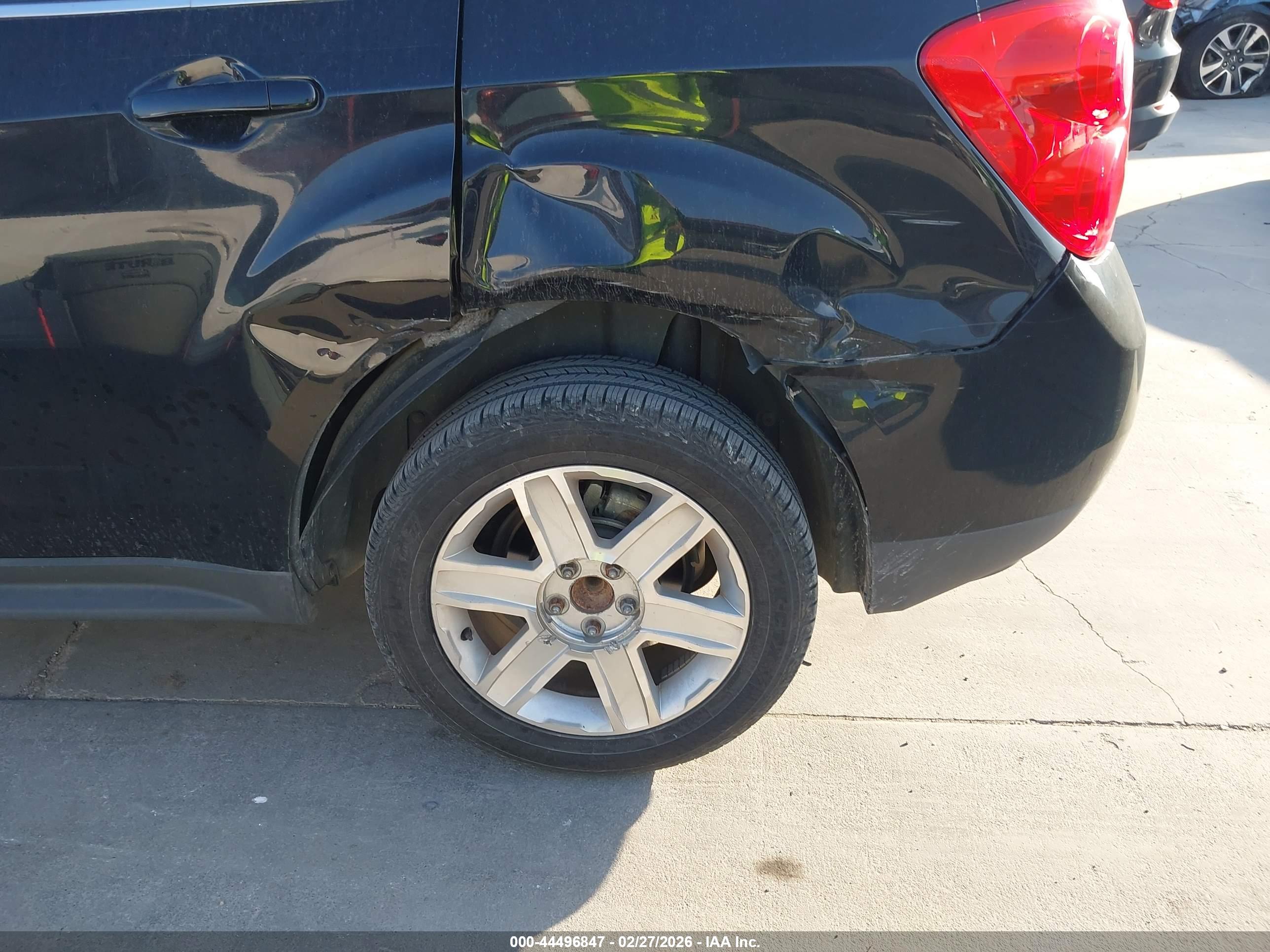 CHEVROLET EQUINOX image 6