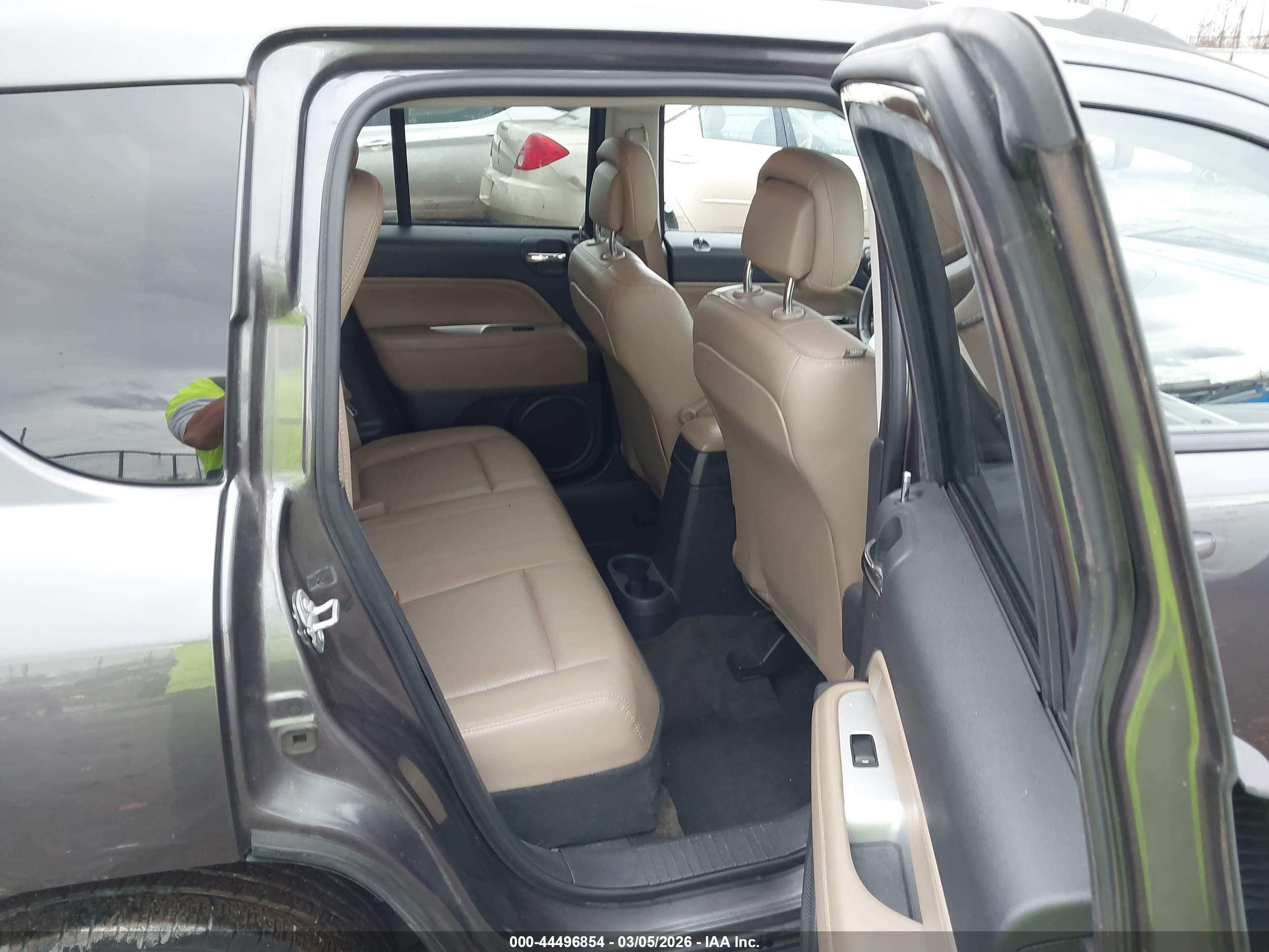 JEEP COMPASS image 8