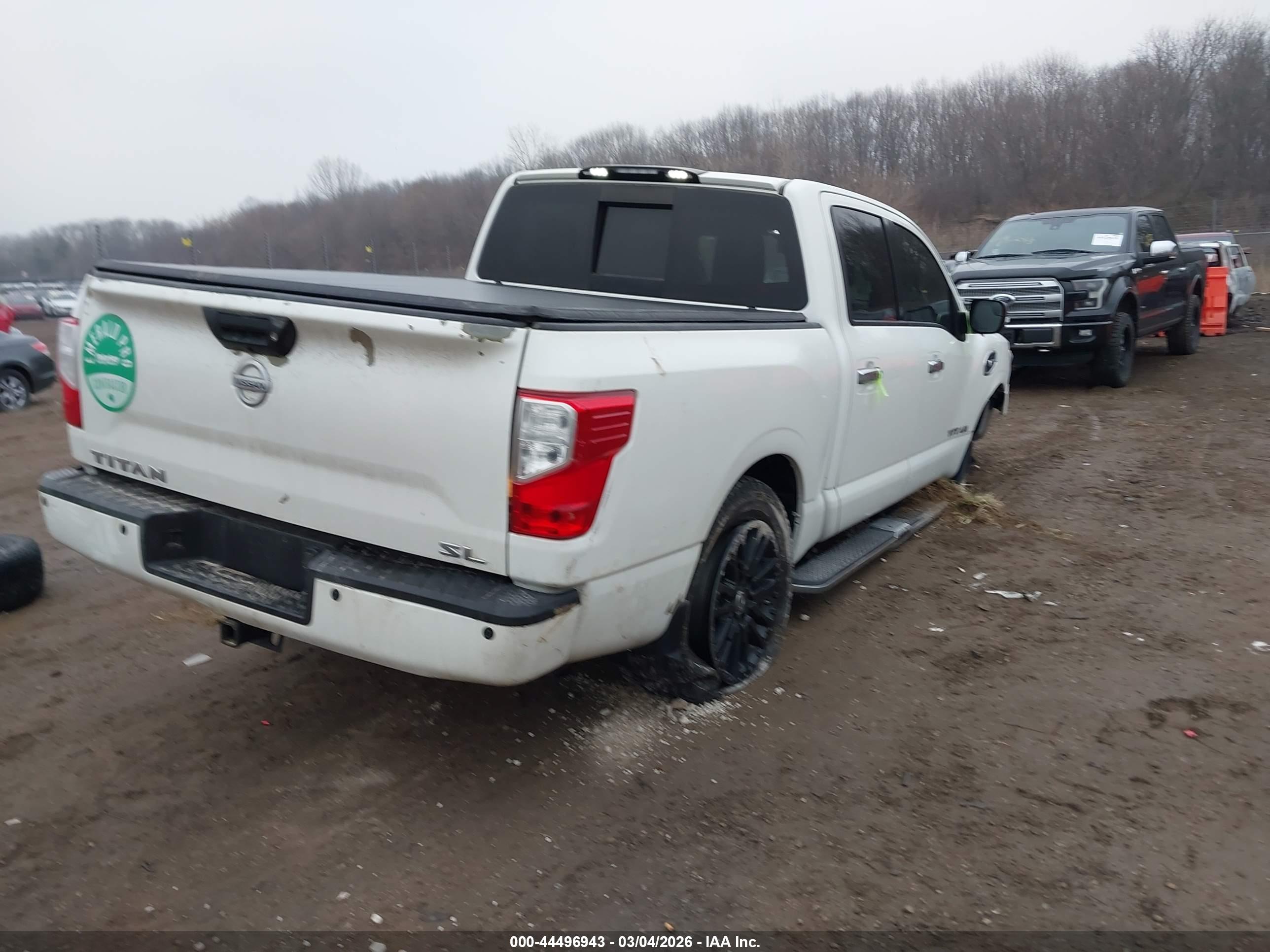 NISSAN TITAN image 4