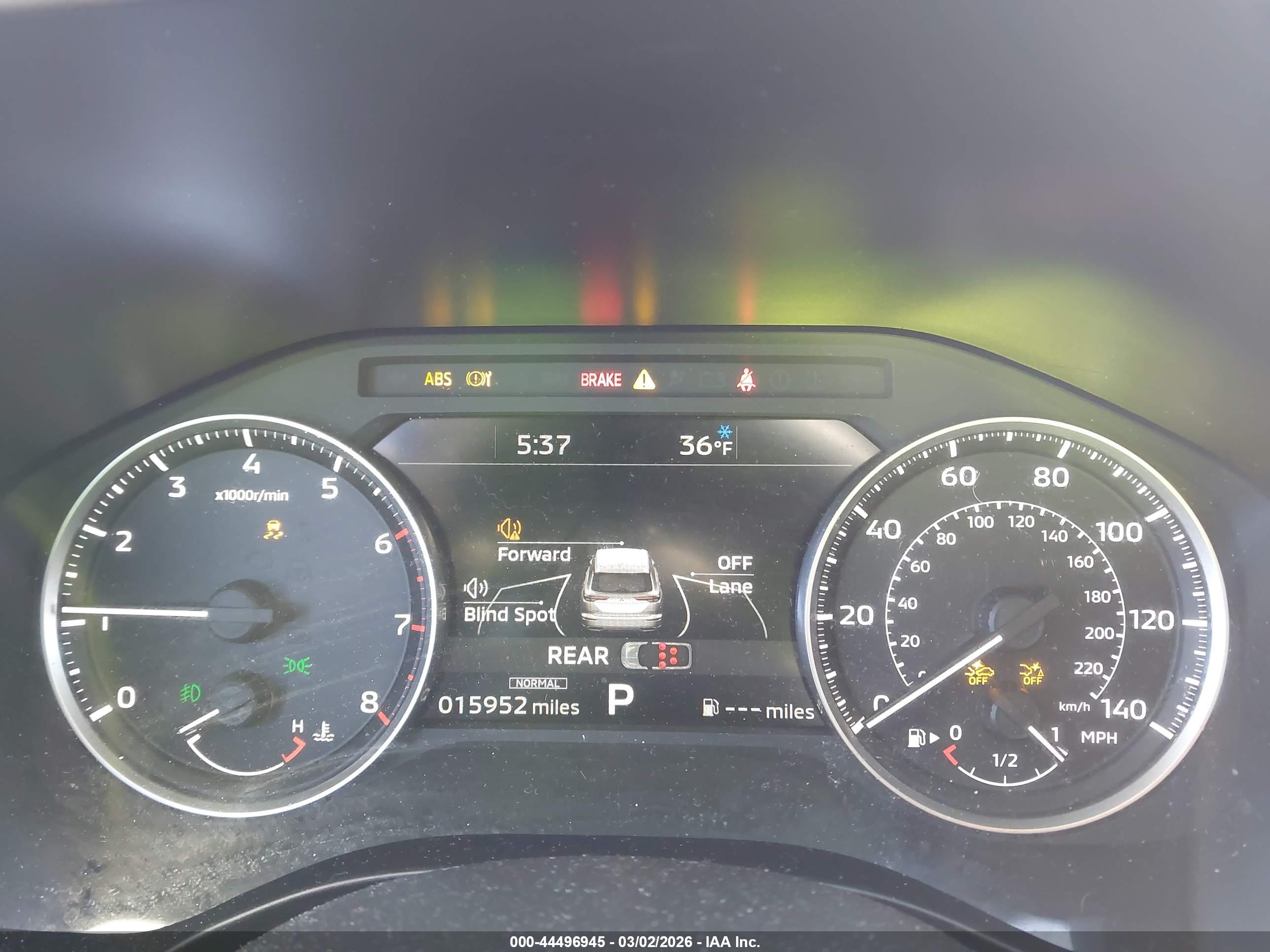 MITSUBISHI OUTLANDER image 7