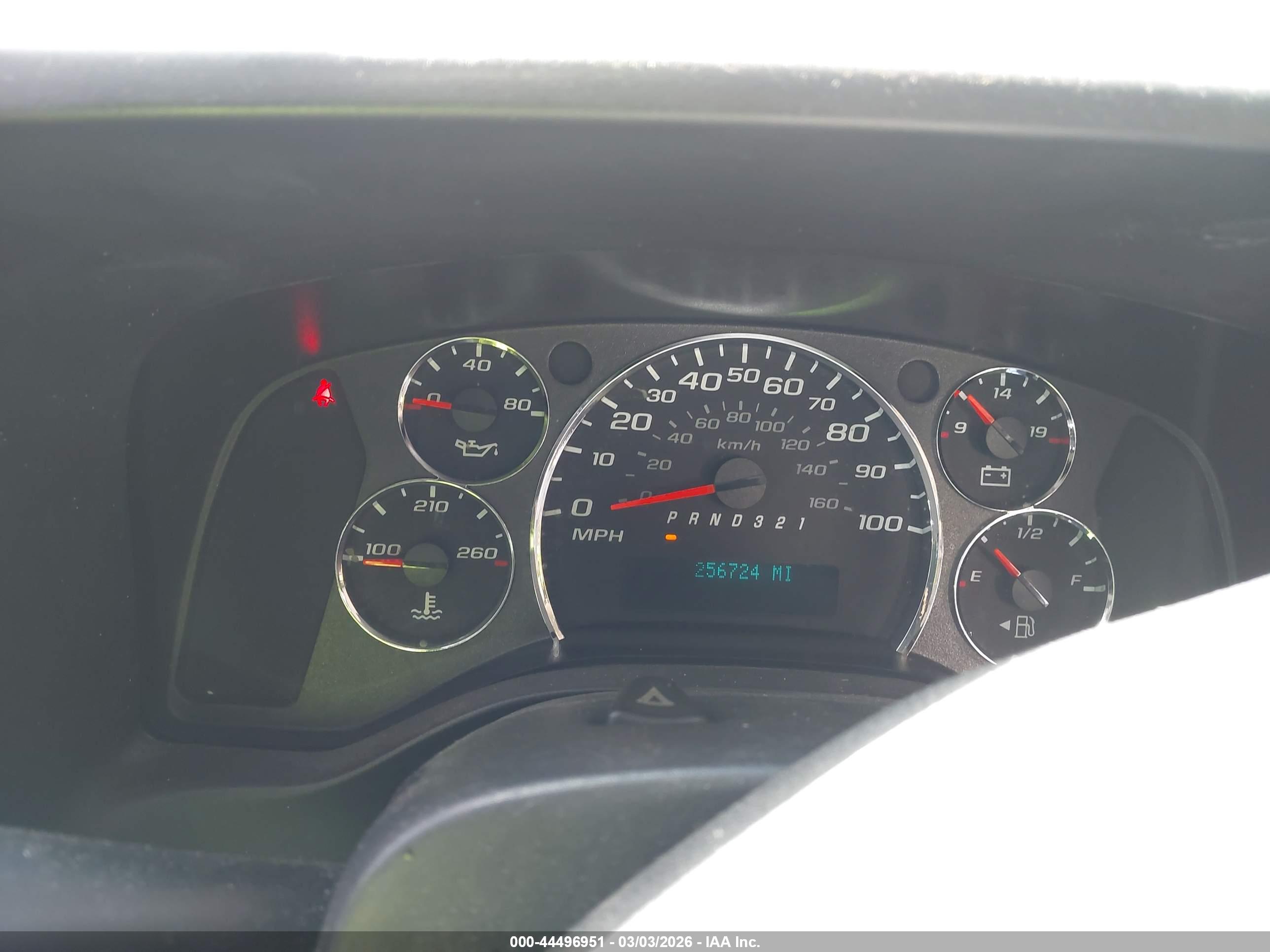 CHEVROLET EXPRESS image 7