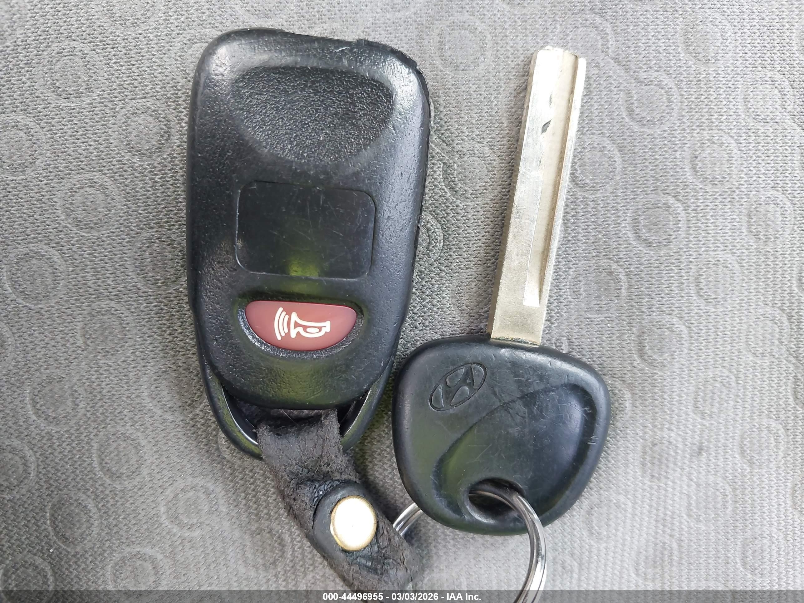 HYUNDAI ACCENT image 11