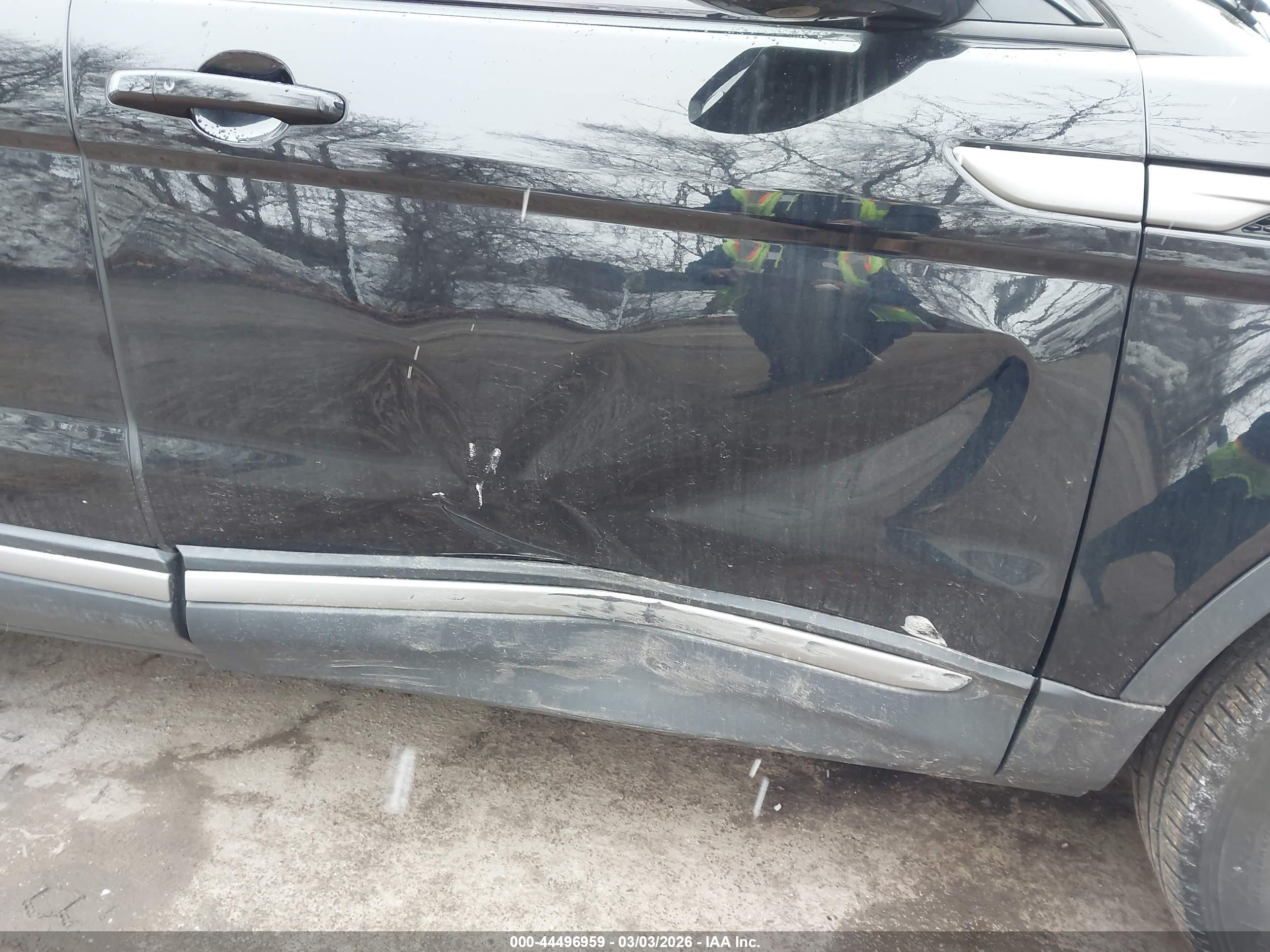 LAND ROVER image 6