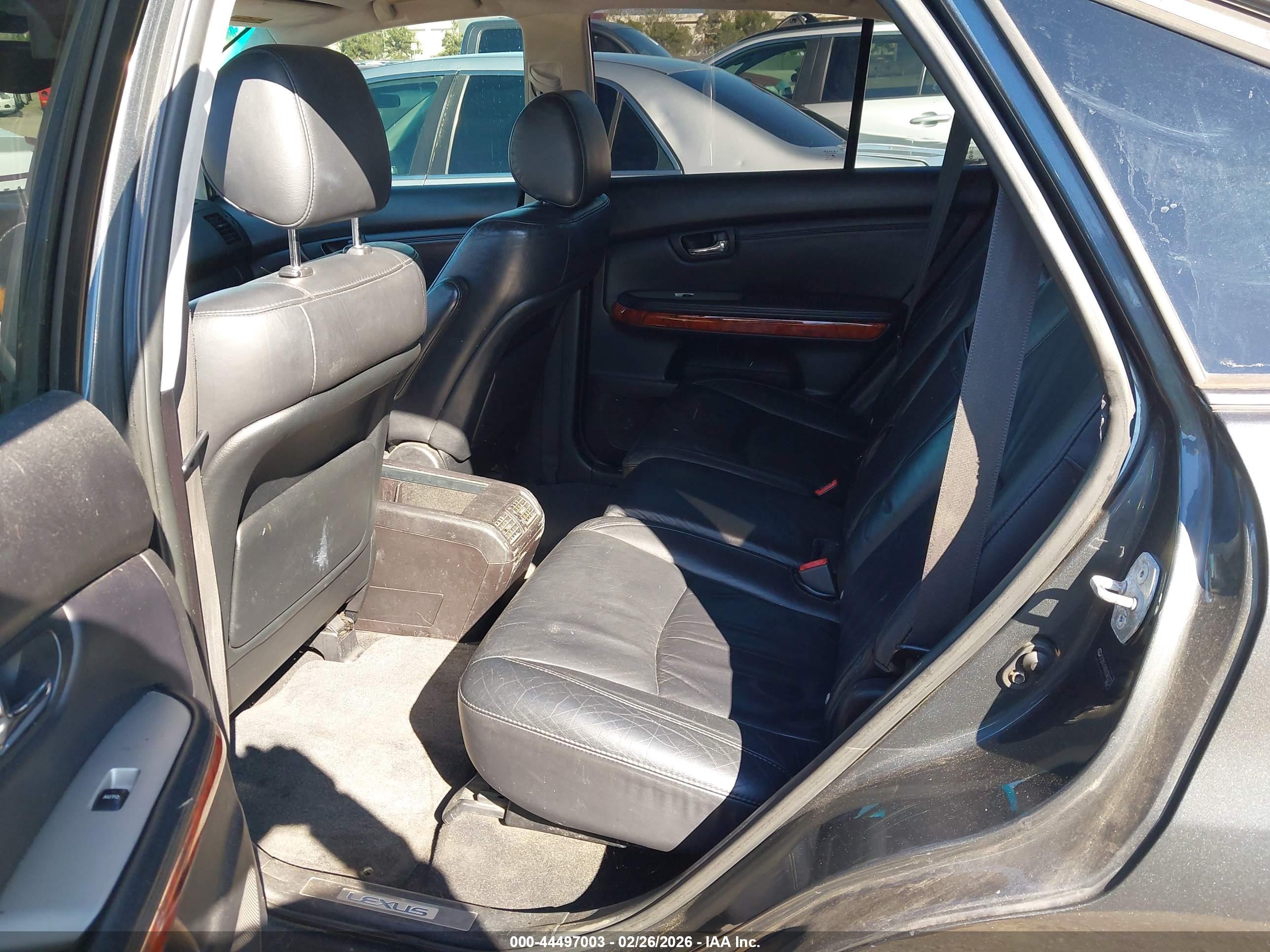 LEXUS RX image 8