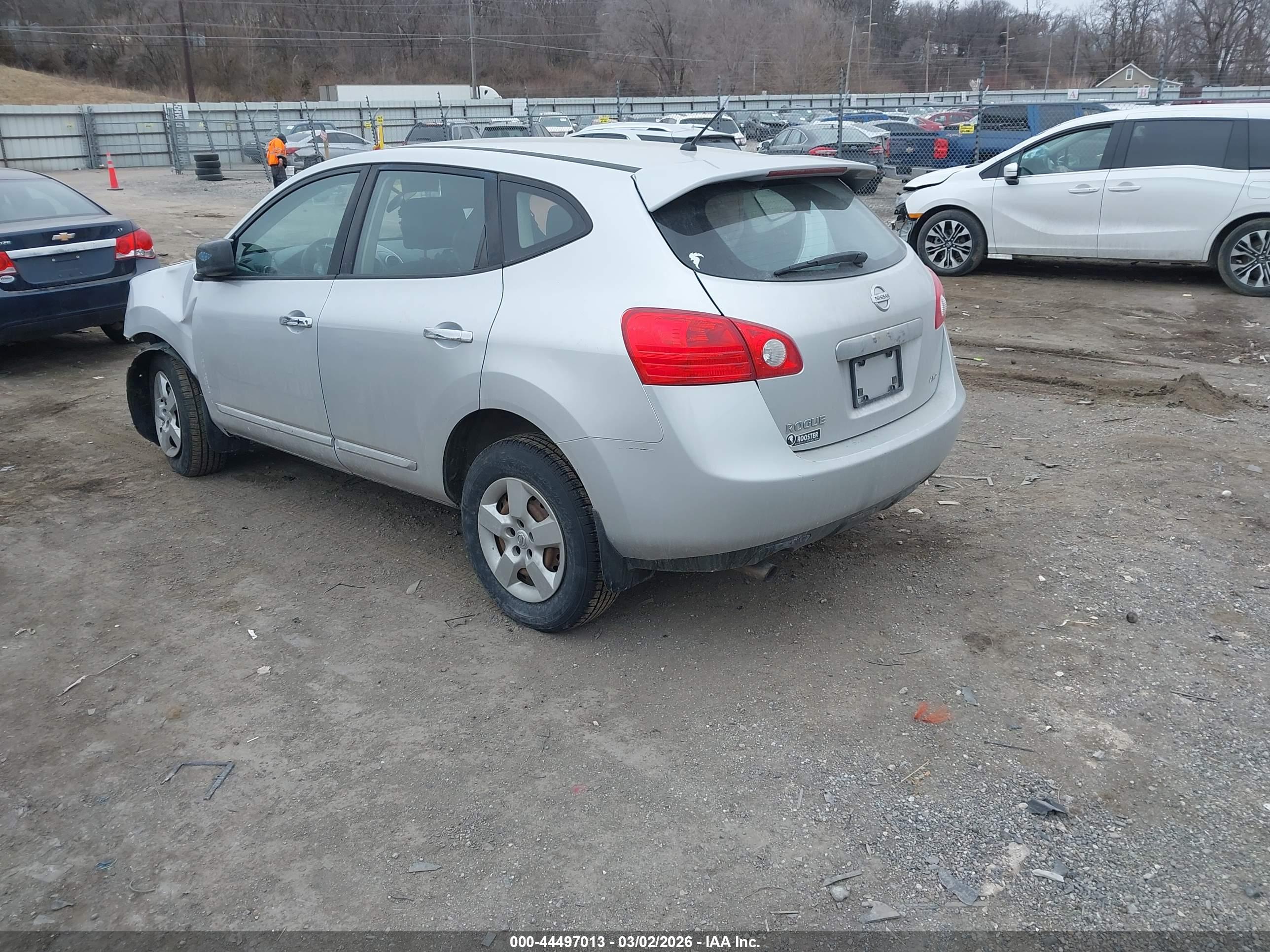 NISSAN ROGUE image 3