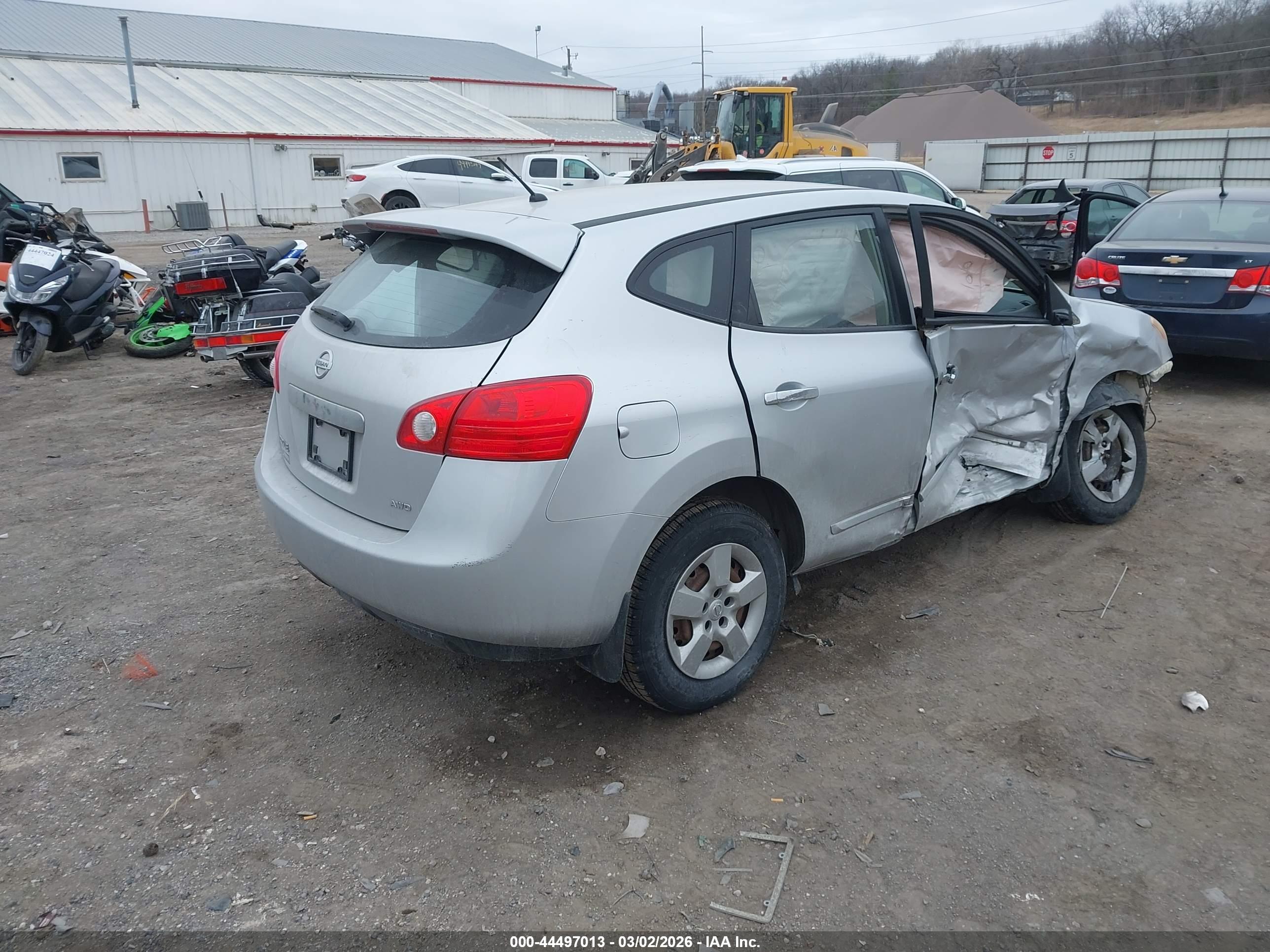 NISSAN ROGUE image 4