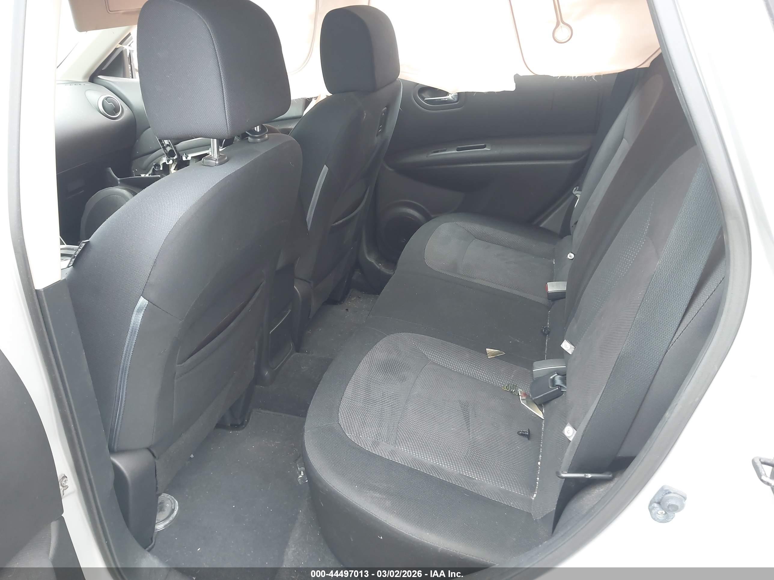NISSAN ROGUE image 8