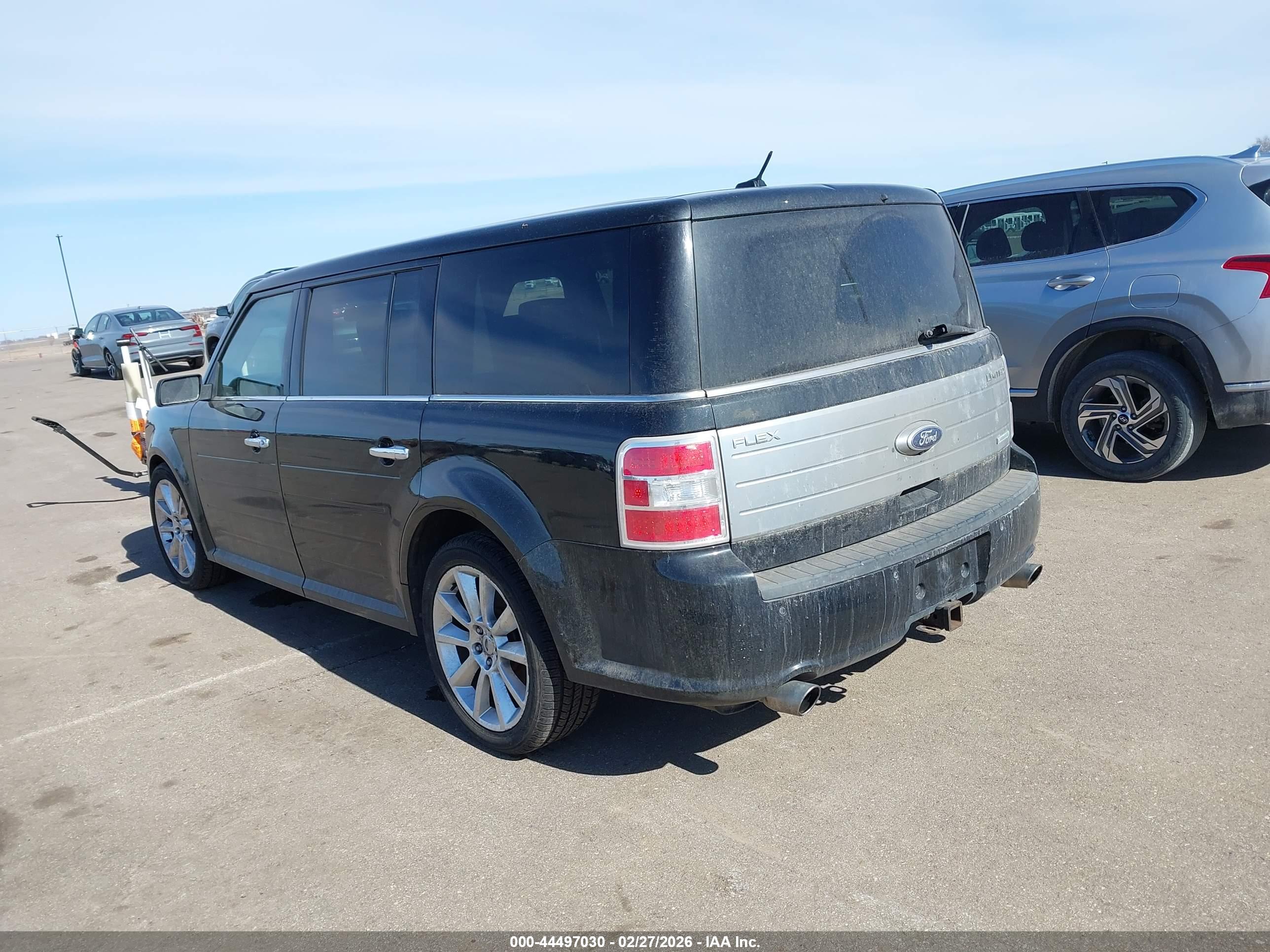 FORD FLEX image 3