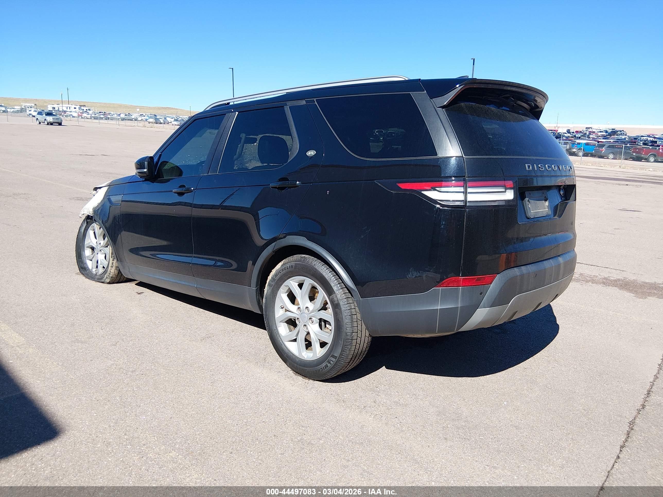 LAND ROVER image 3