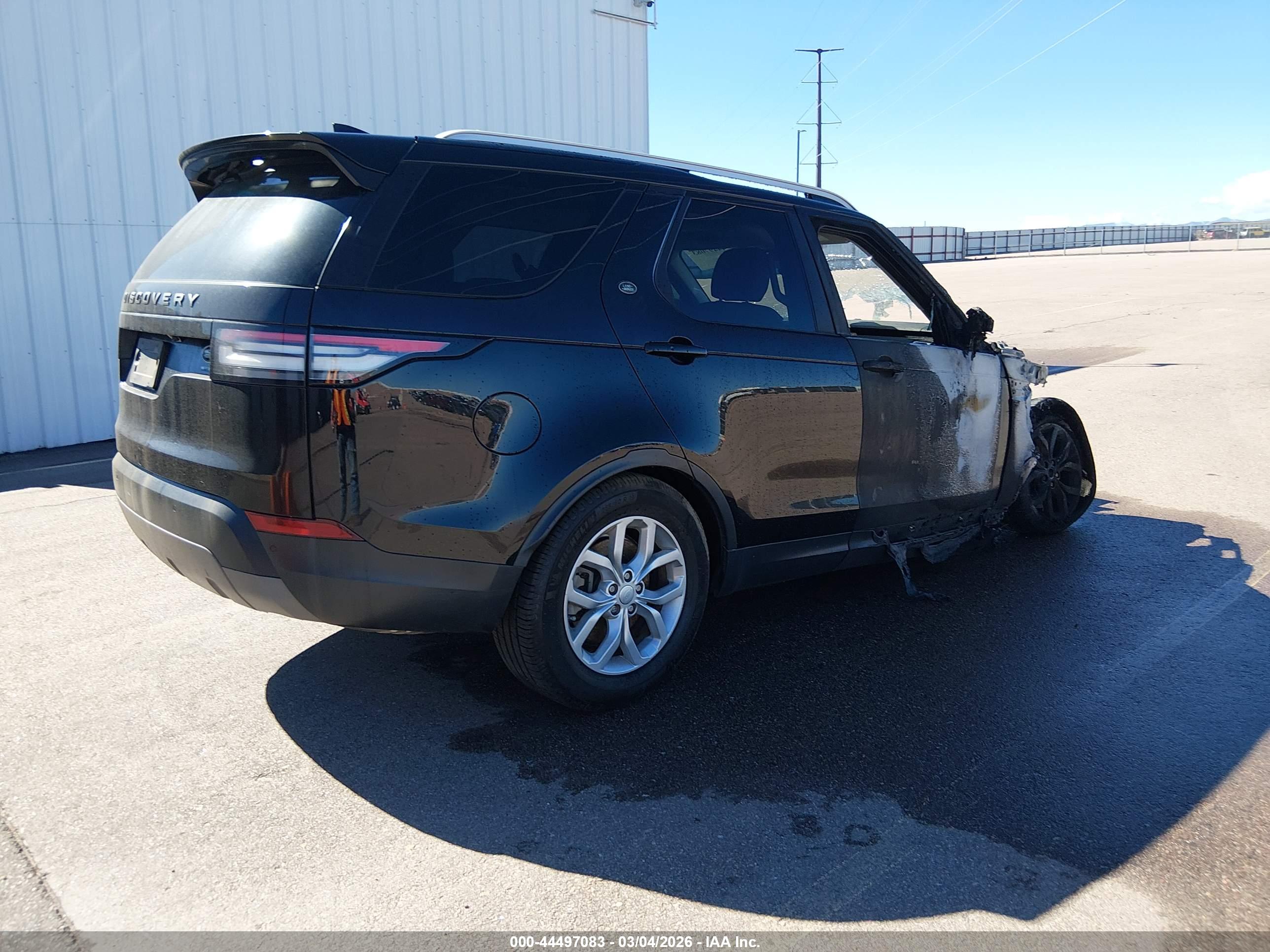 LAND ROVER image 4