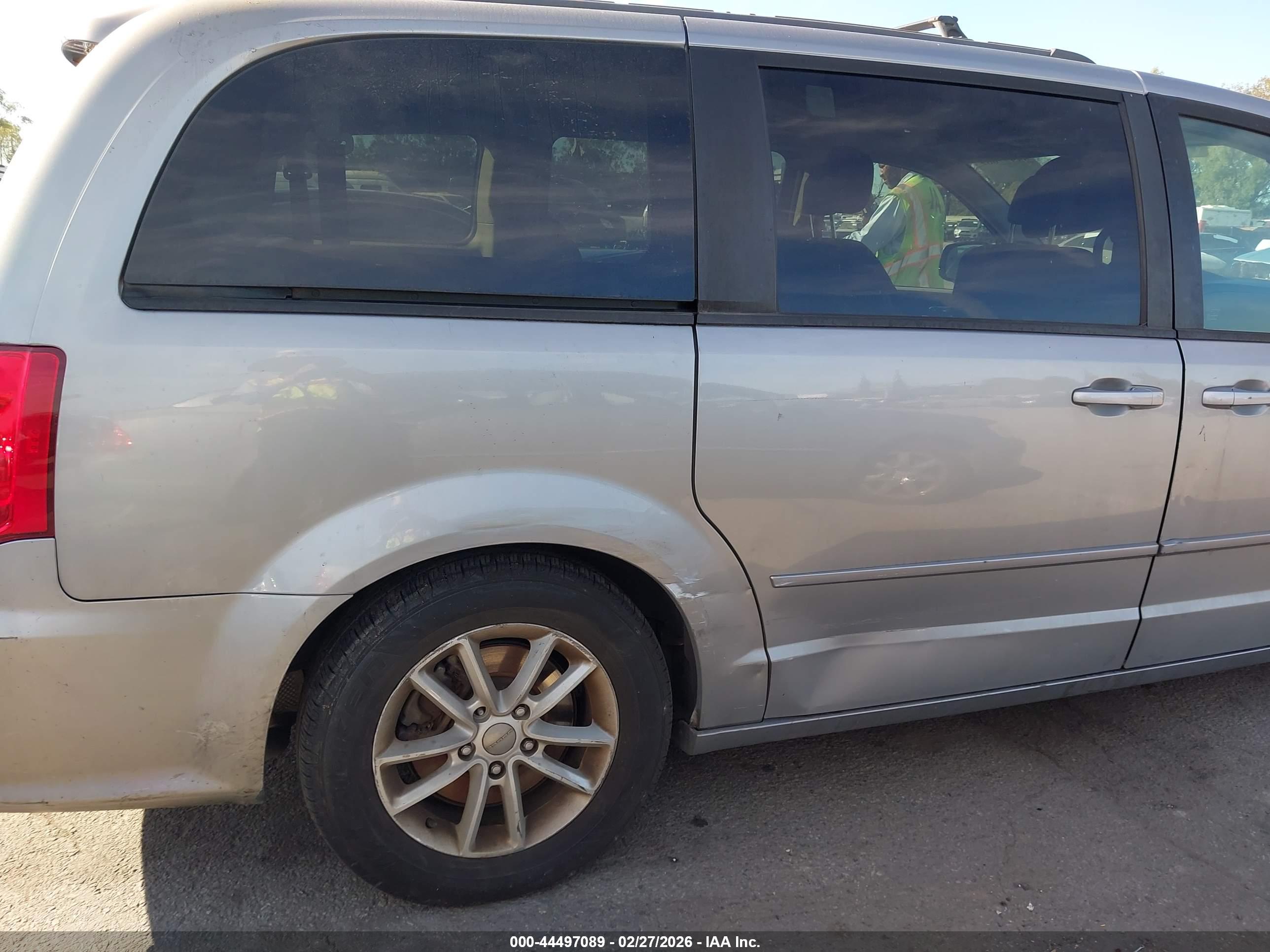 DODGE GRAND image 6