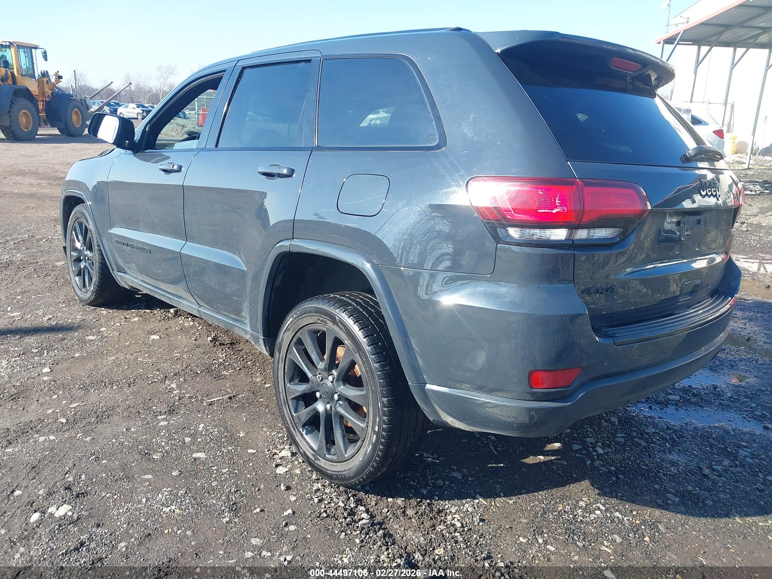 JEEP GRAND image 3