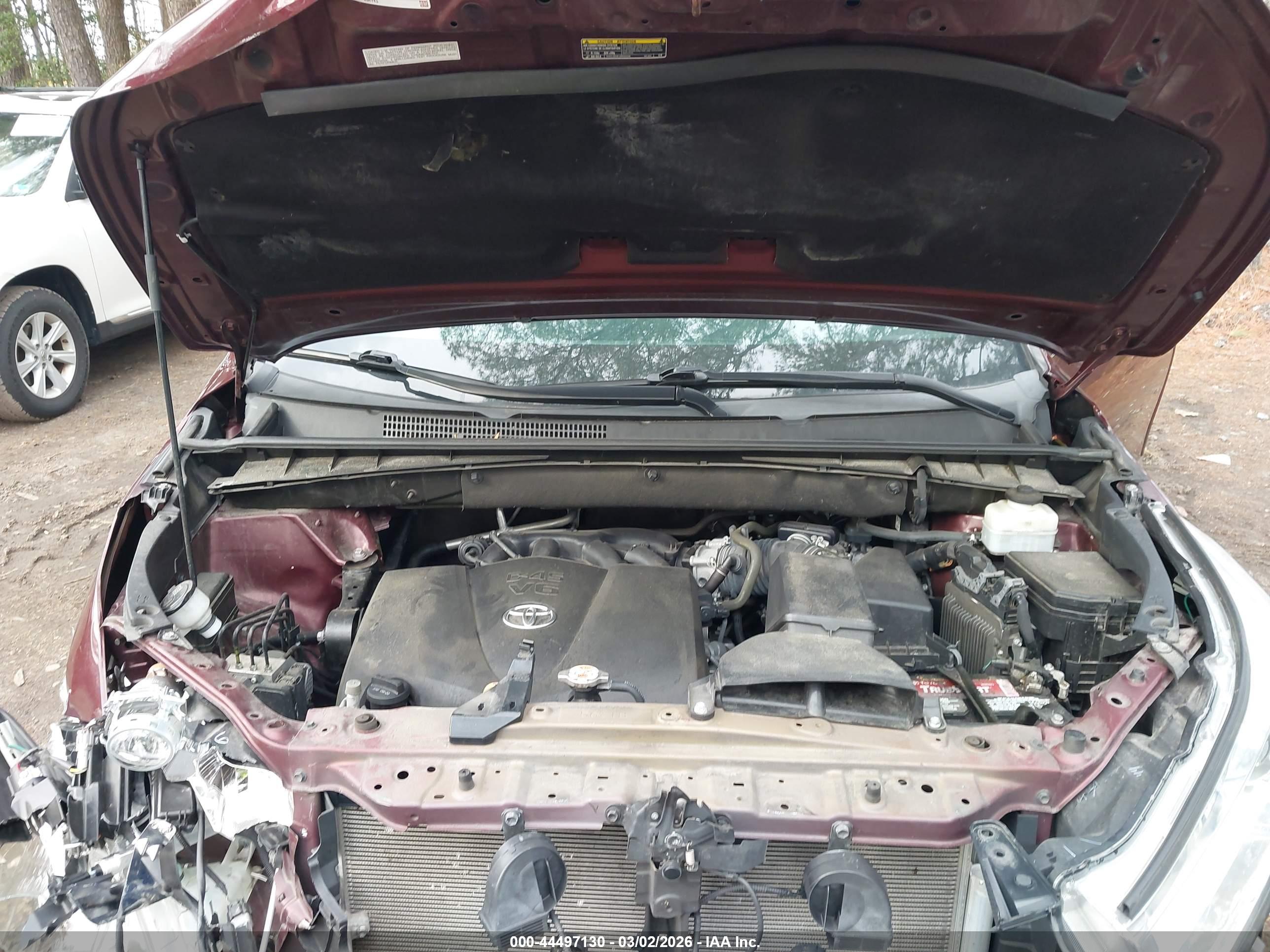 TOYOTA HIGHLANDER image 10