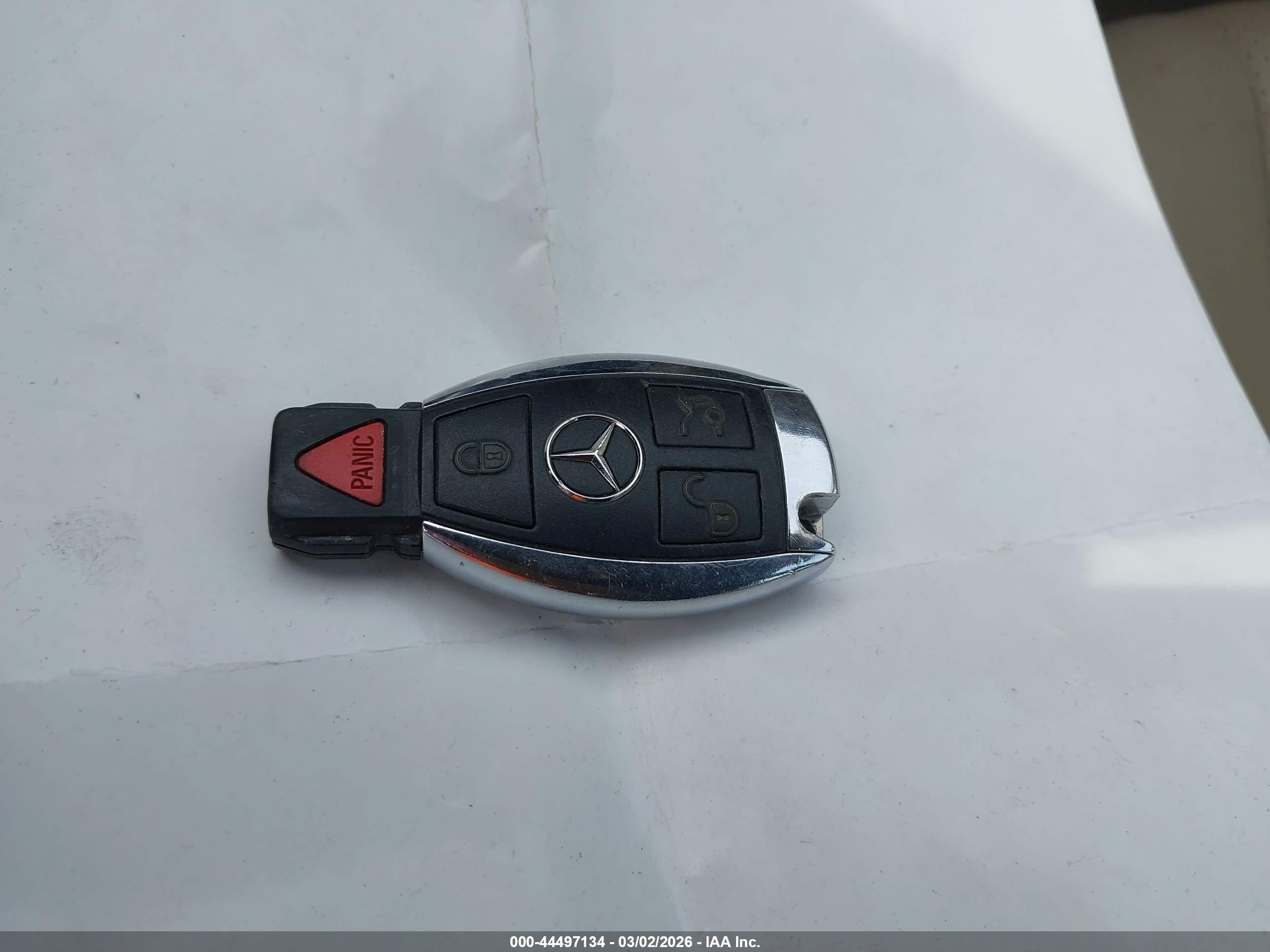 MERCEDES-BENZ C-CLASS image 11