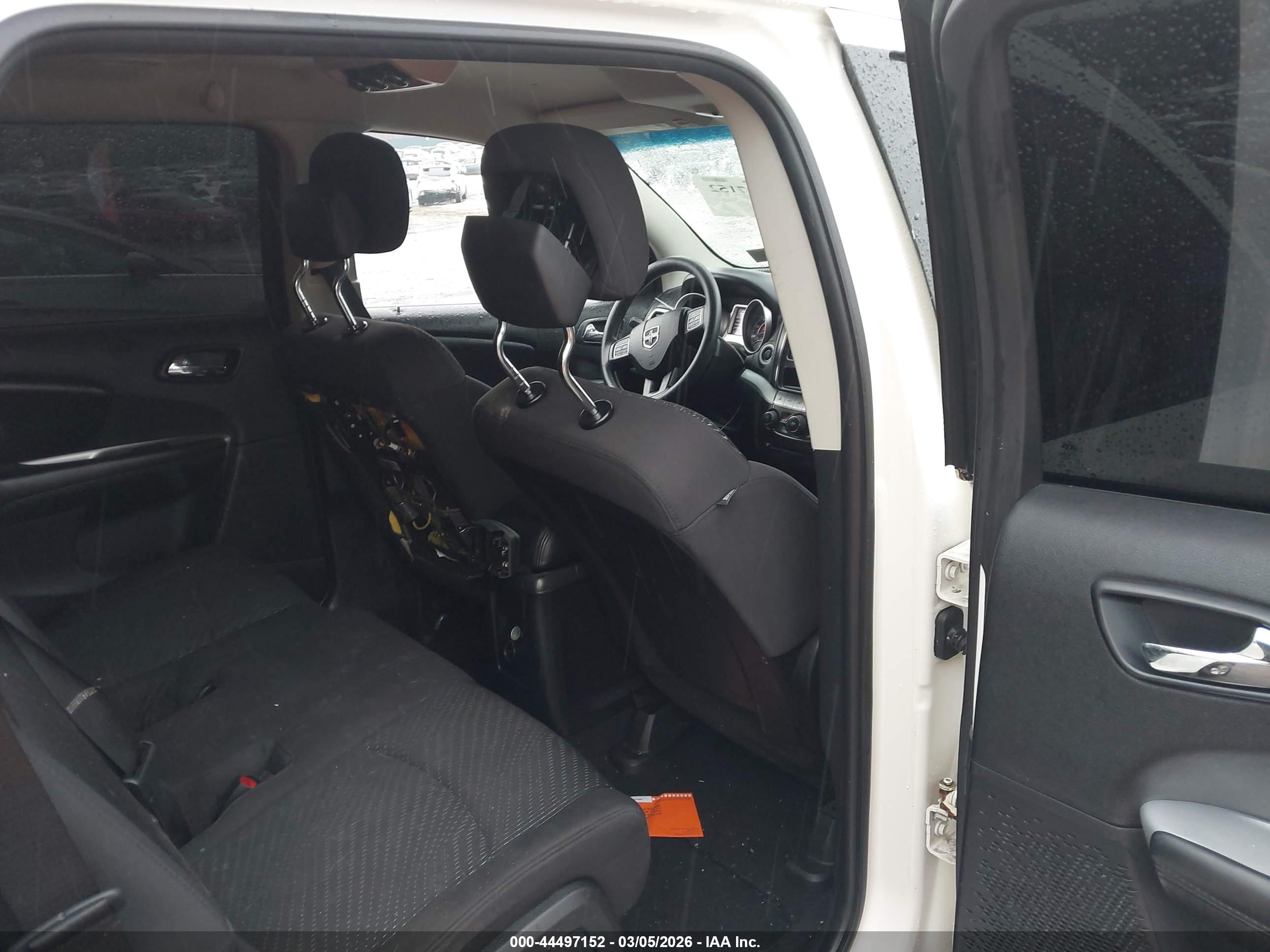 DODGE JOURNEY image 8