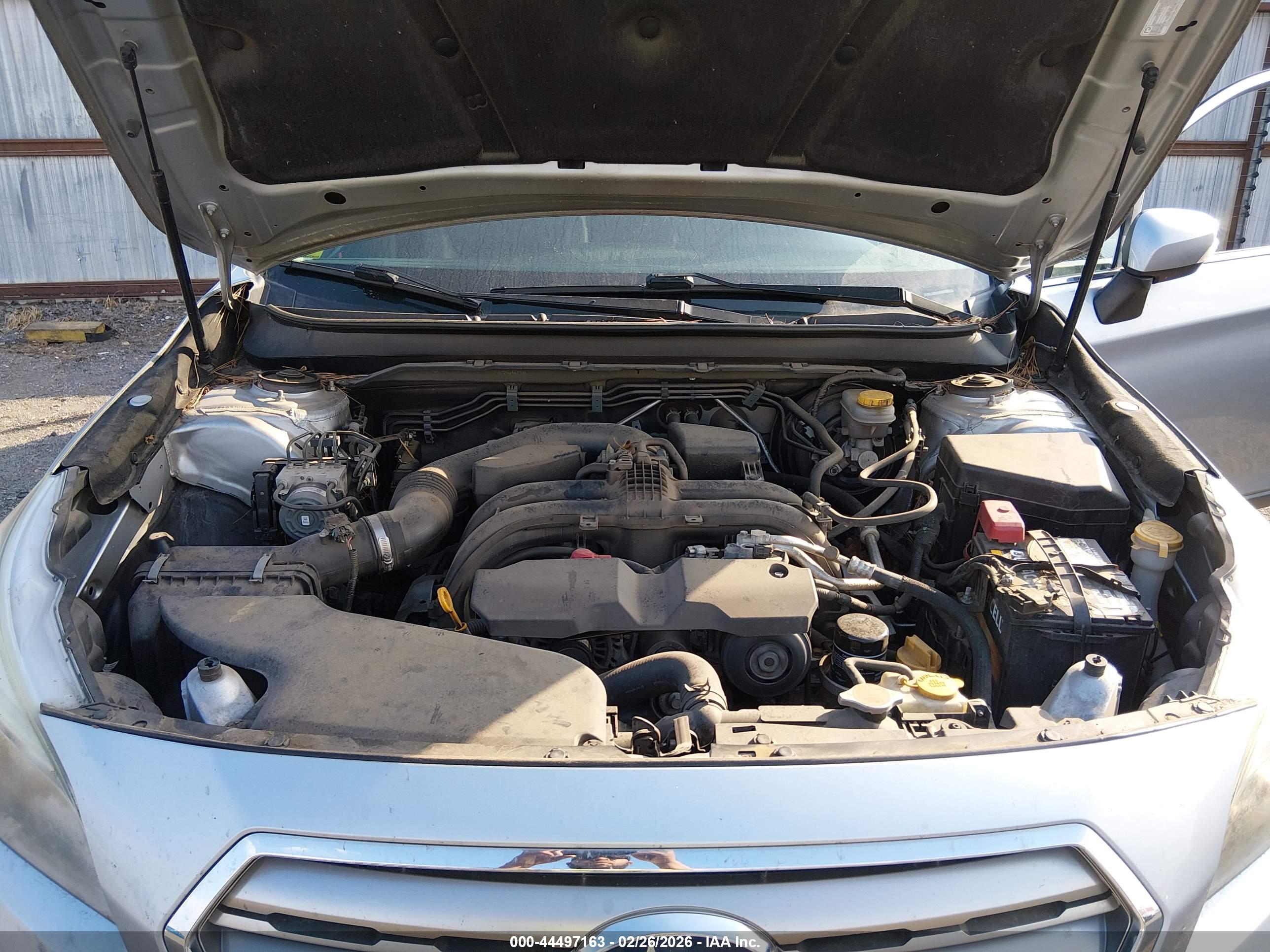 SUBARU OUTBACK image 10