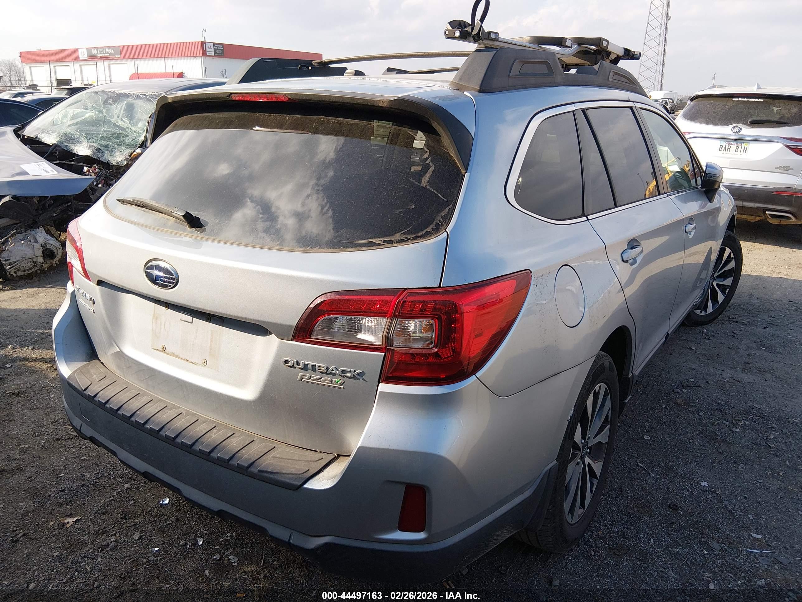SUBARU OUTBACK image 4