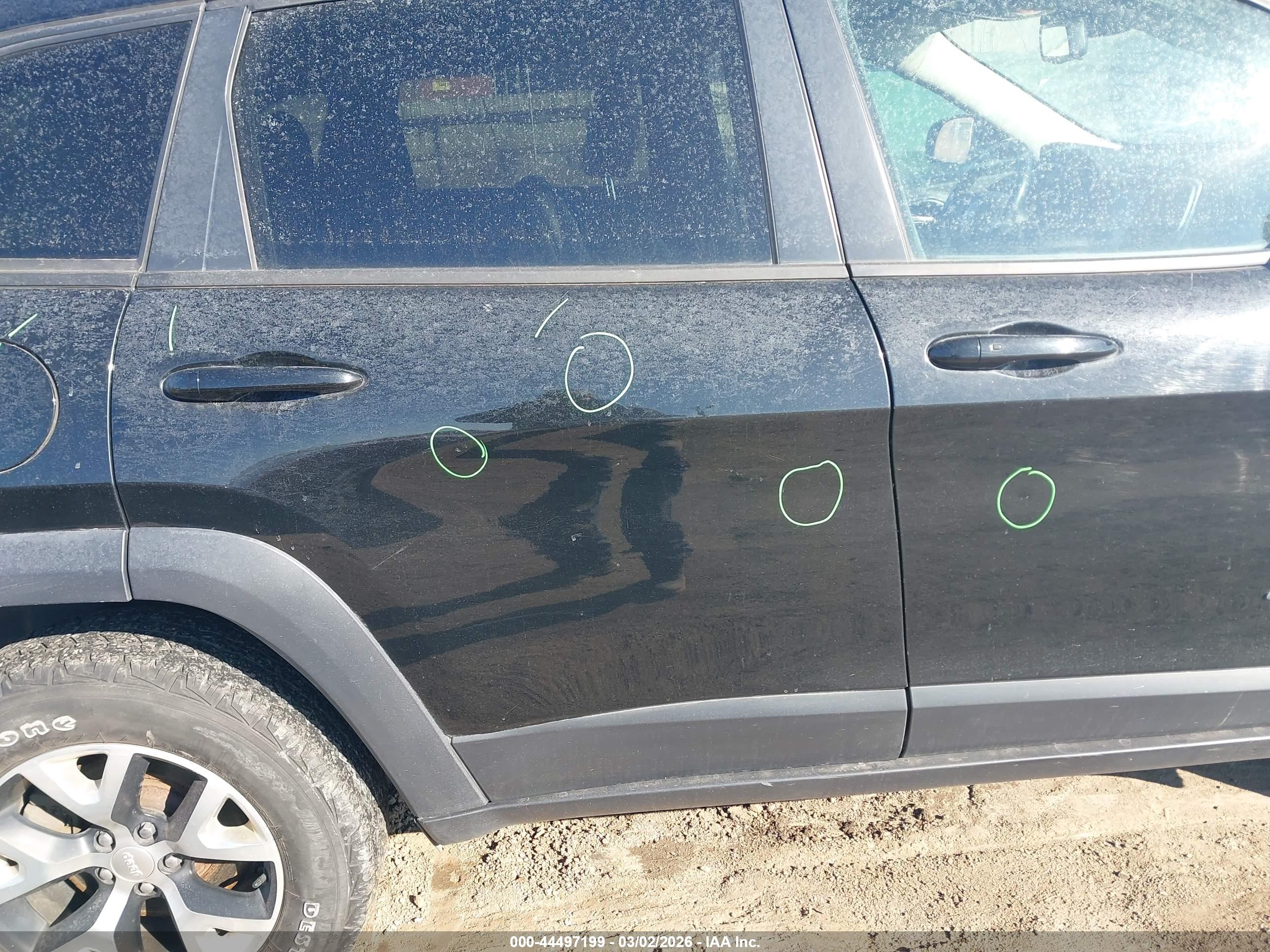 JEEP CHEROKEE image 6