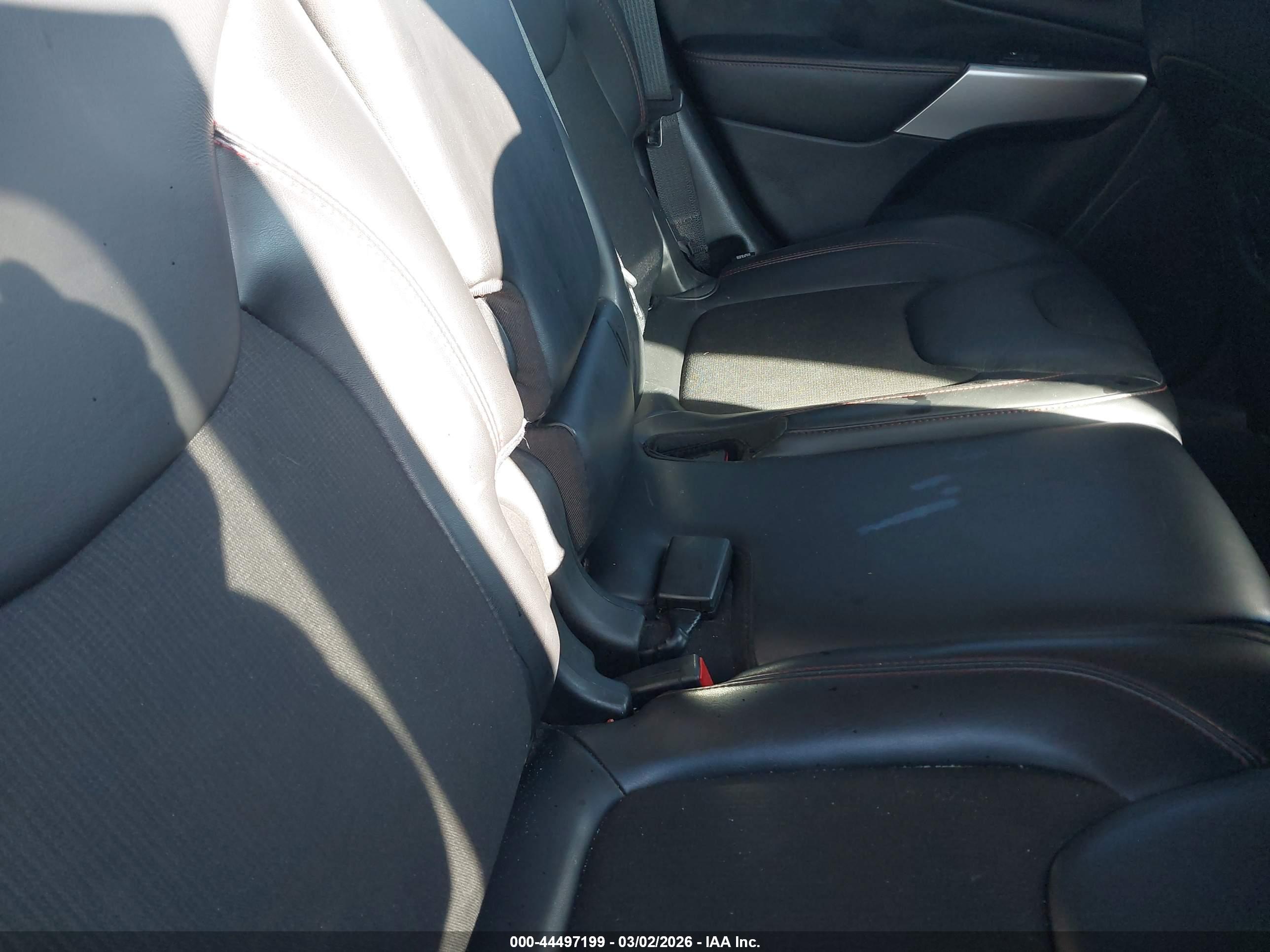 JEEP CHEROKEE image 8