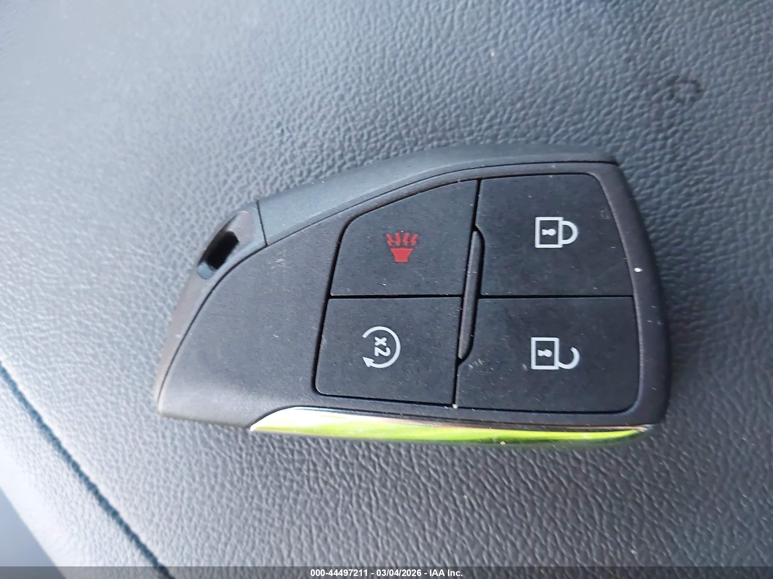 CHEVROLET COLORADO image 11