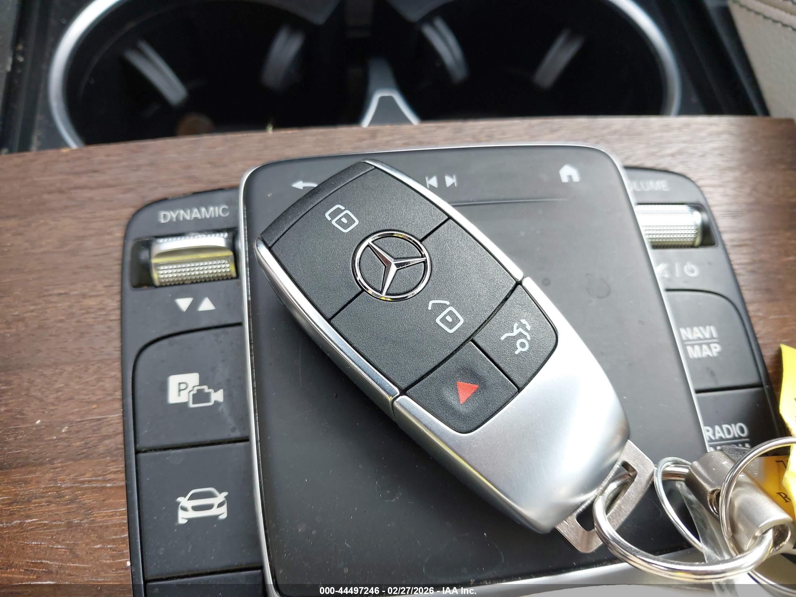 MERCEDES-BENZ GLE image 11