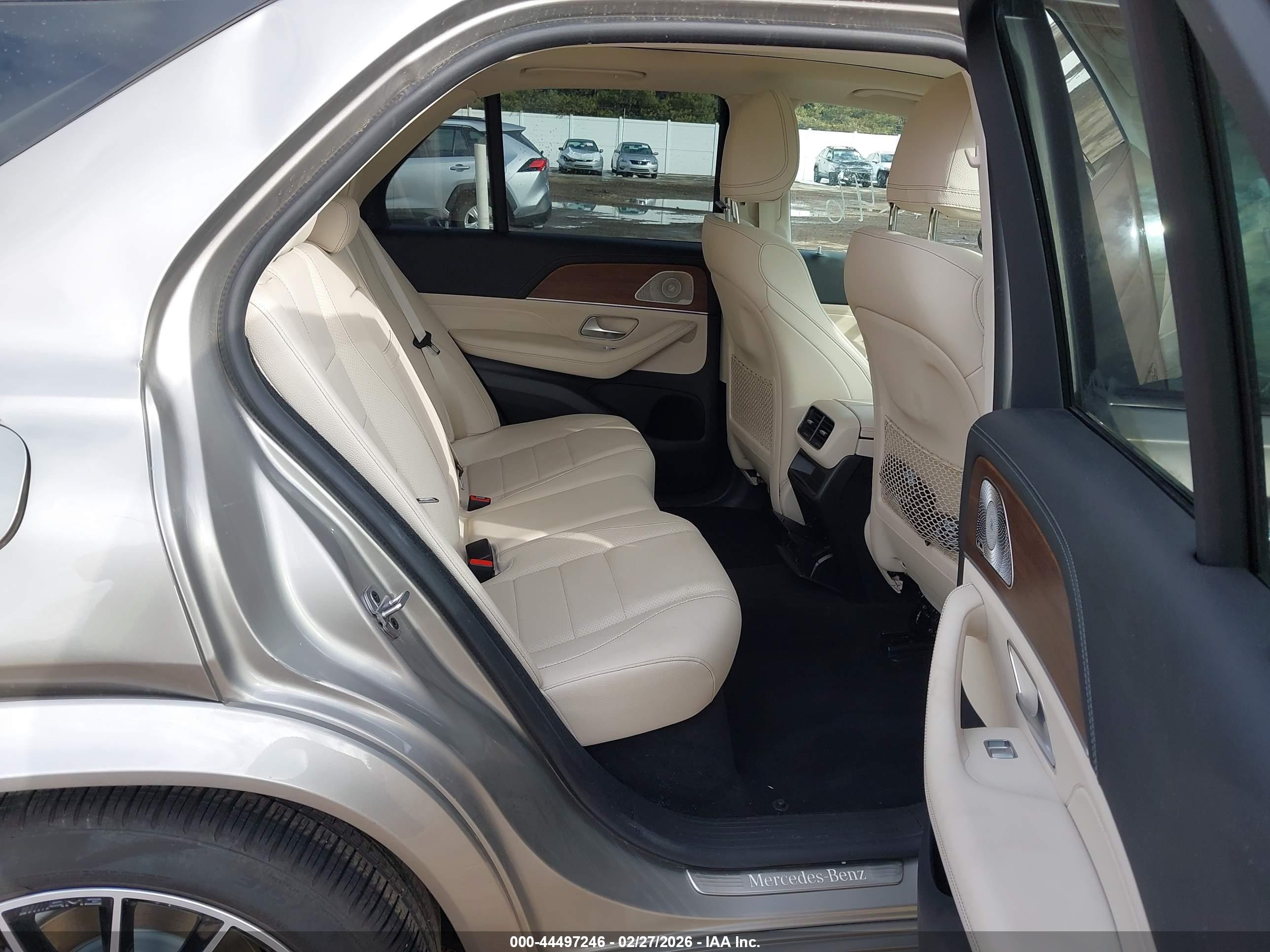 MERCEDES-BENZ GLE image 8