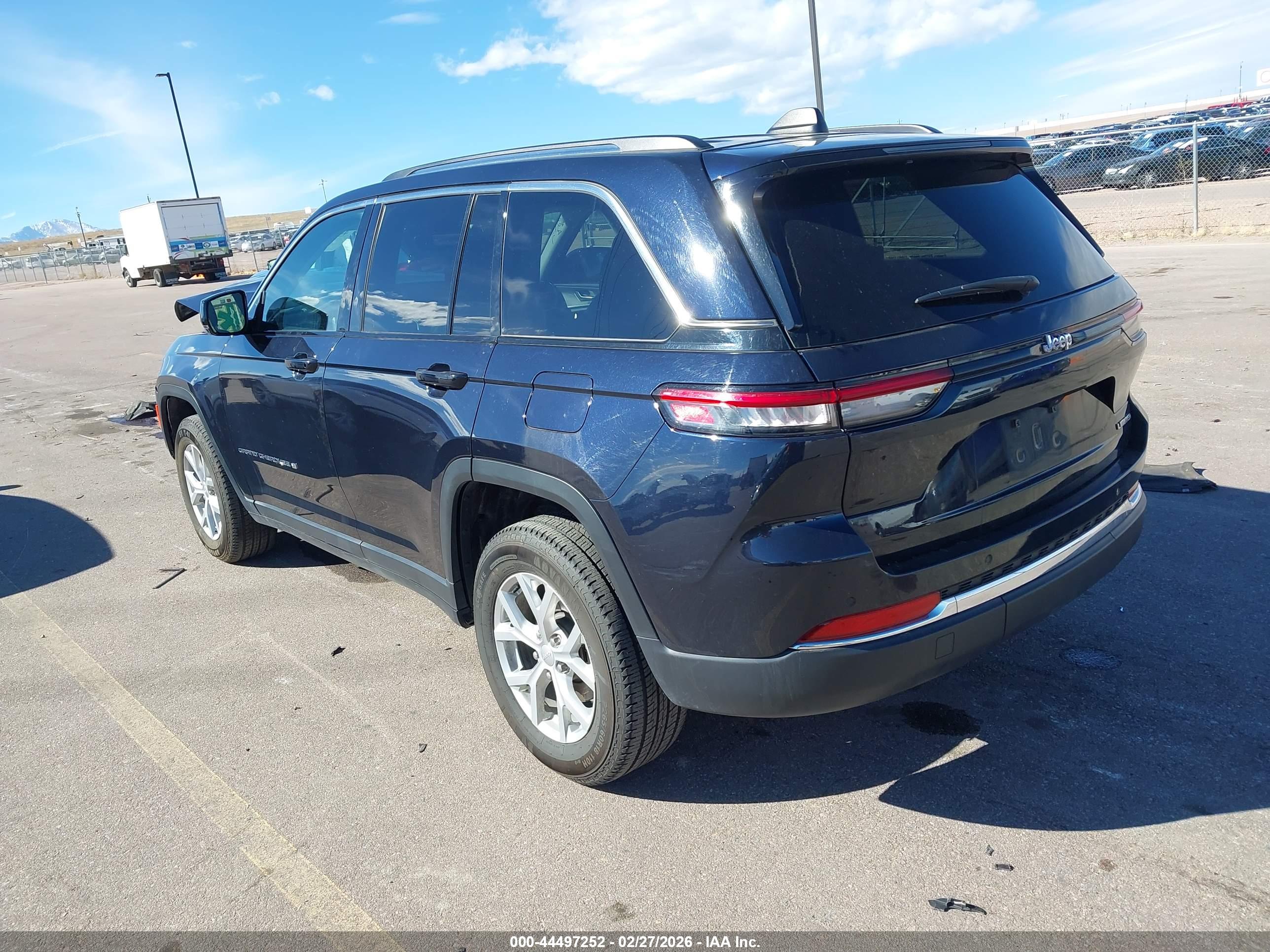 JEEP GRAND image 3