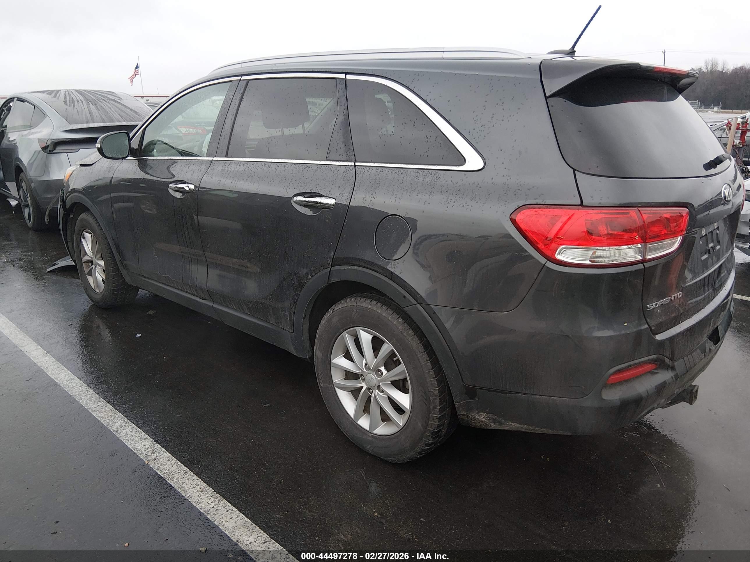 KIA SORENTO image 3